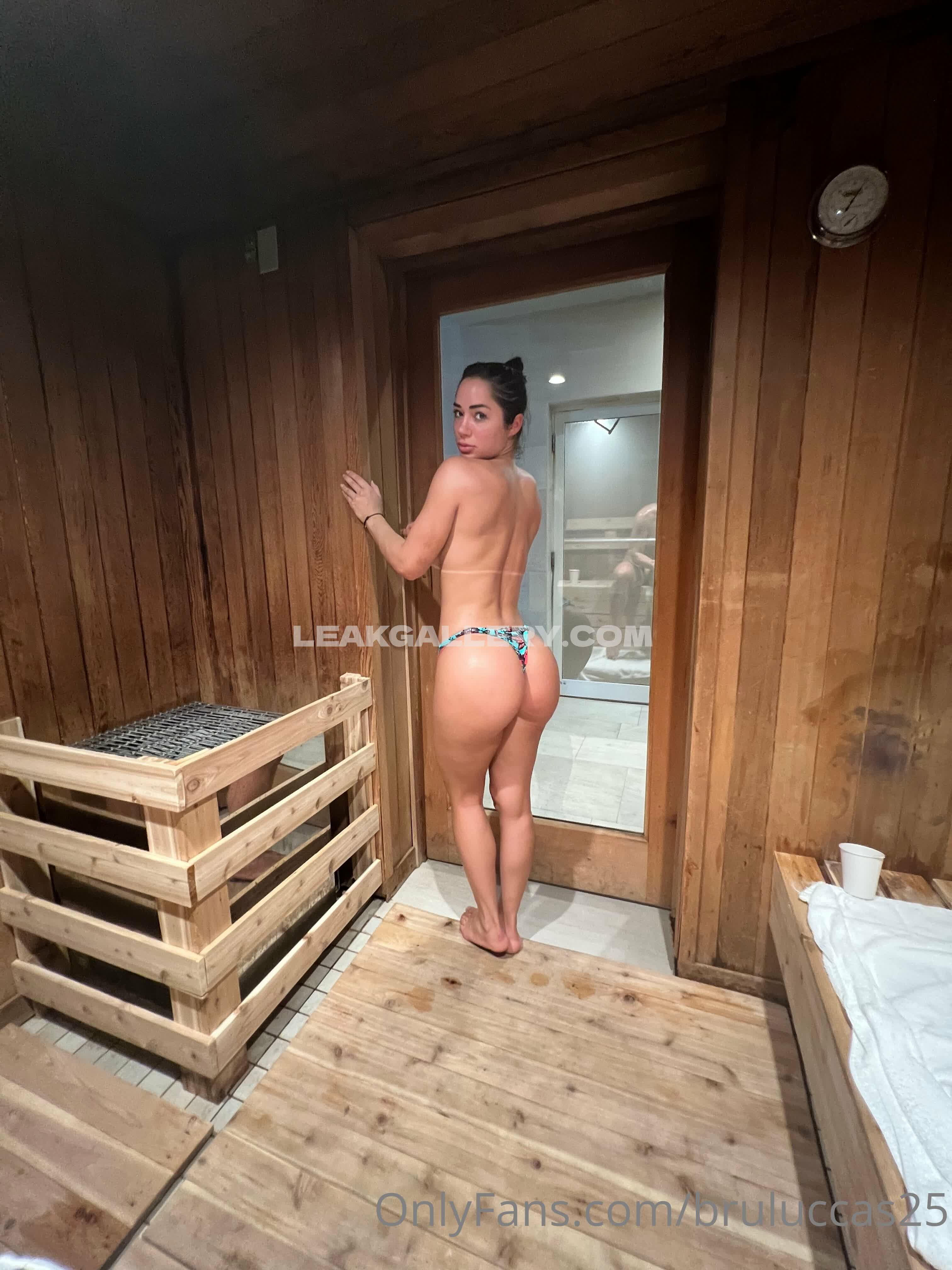 Bruluccas30 Exclusive Leaked Nude OnlyFans #2613739