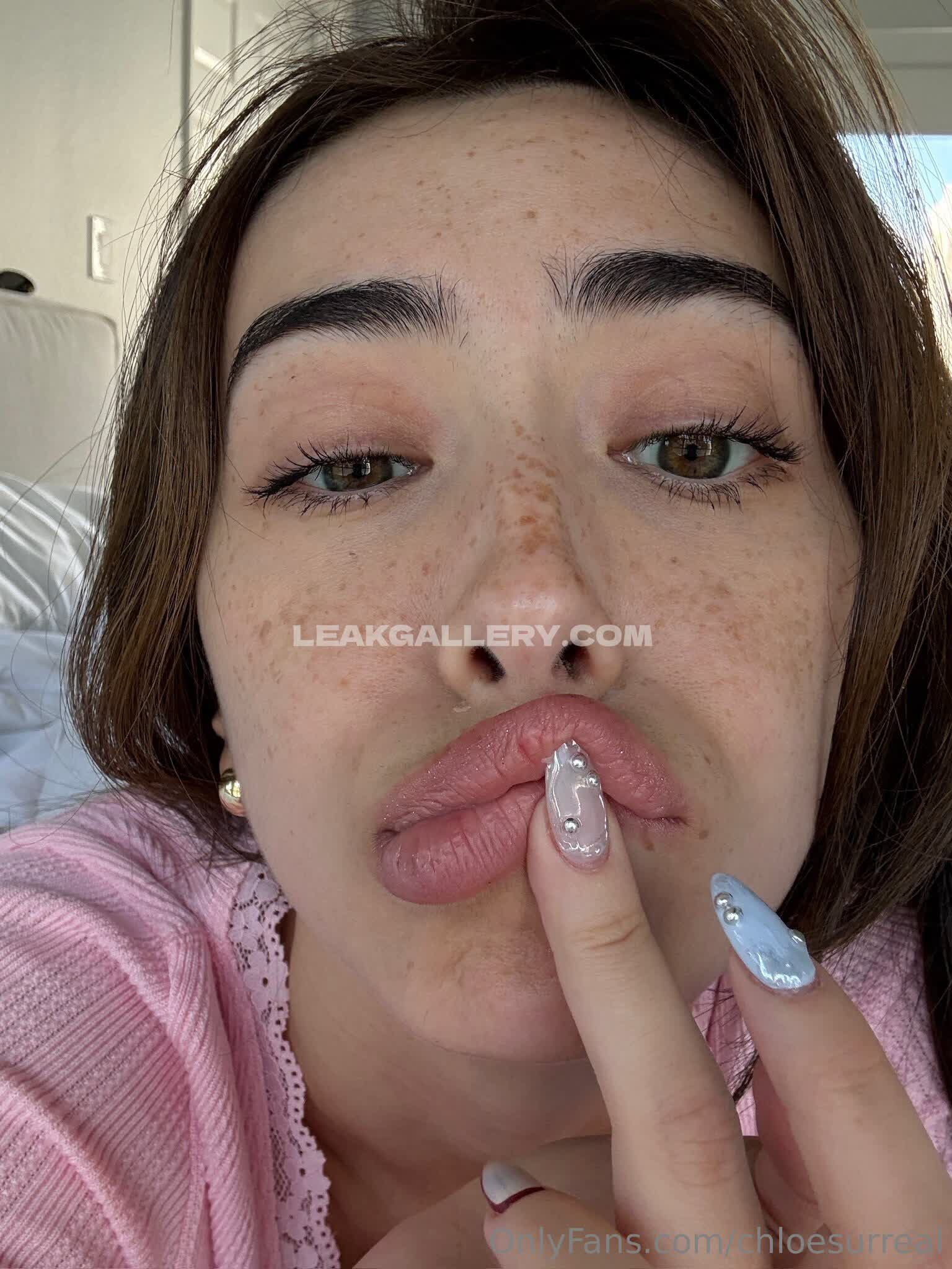 Chloesurreal Exclusive Leaked Nude OnlyFans #8377183