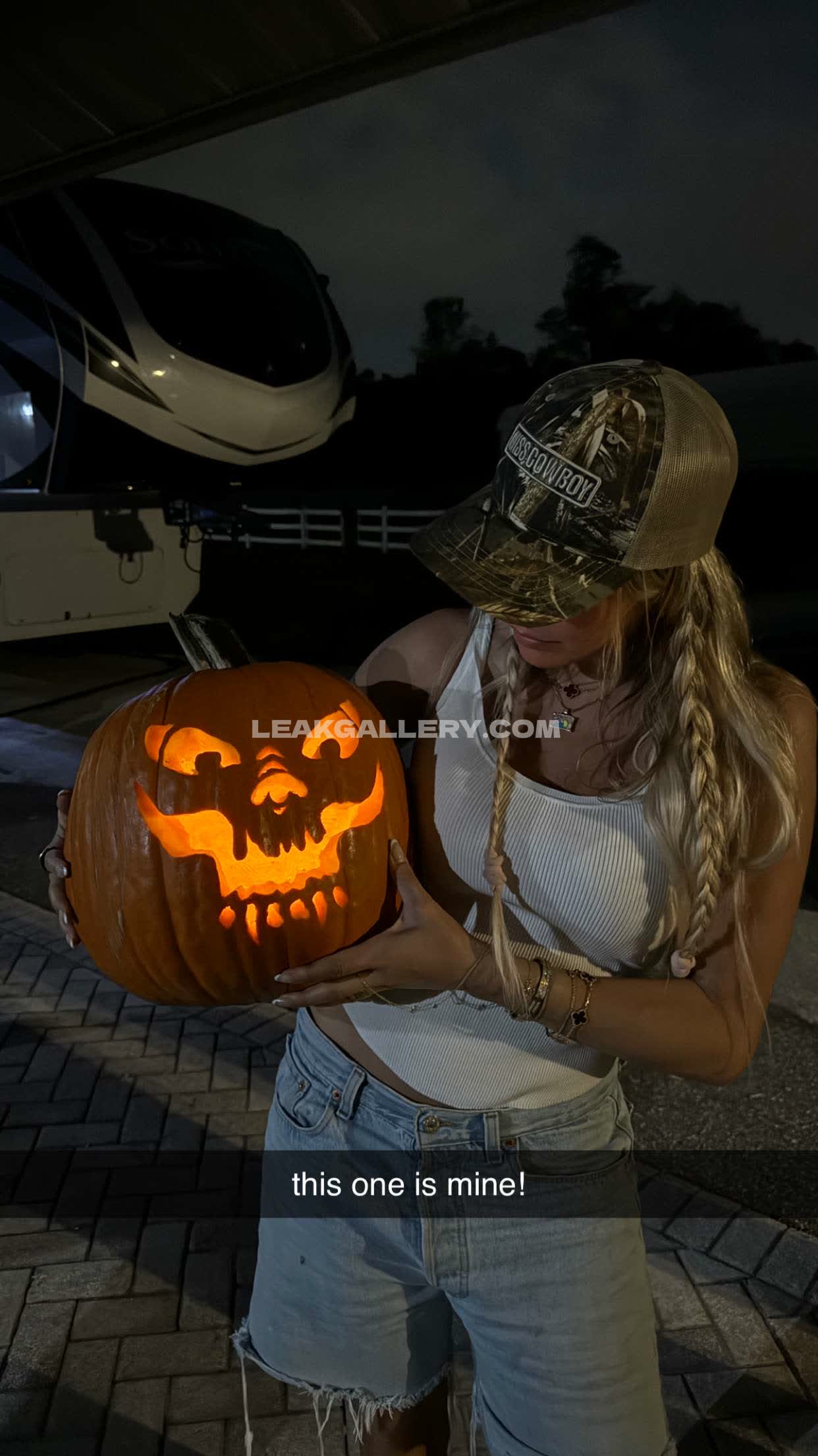 Corinnakopf / corinakopf / corinniakopf / corrinakopf Exclusive Leaked Nude OnlyFans #2861010