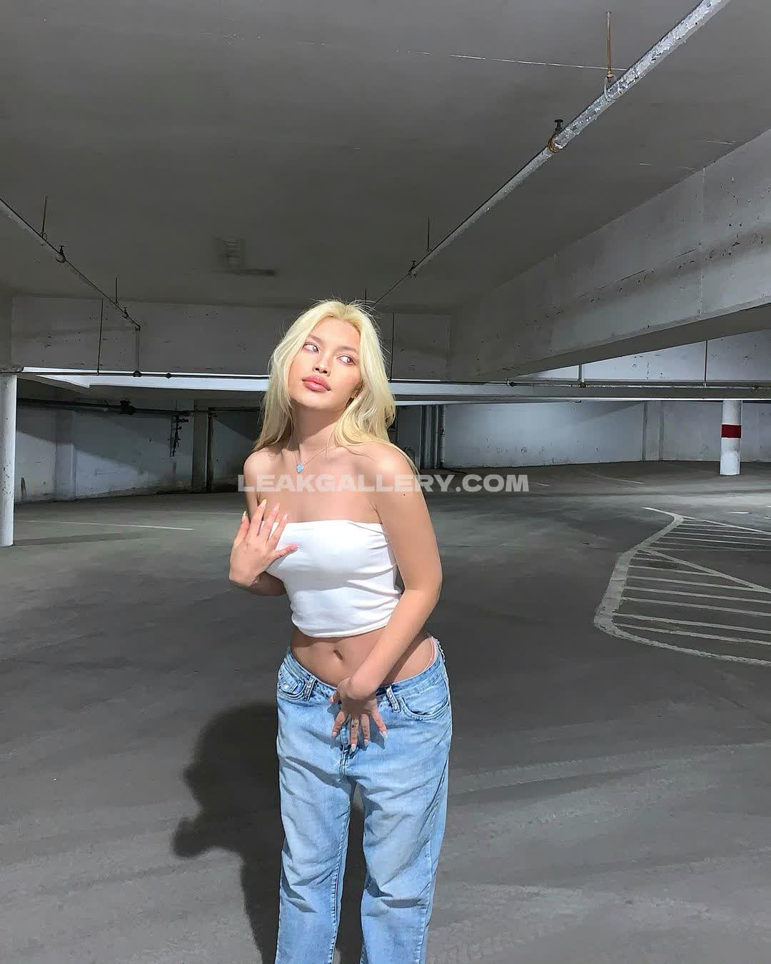 Diakimeko Exclusive Leaked Nude OnlyFans #2291091