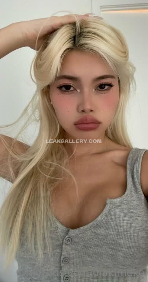 Diakimeko Exclusive Leaked Nude OnlyFans #2291443