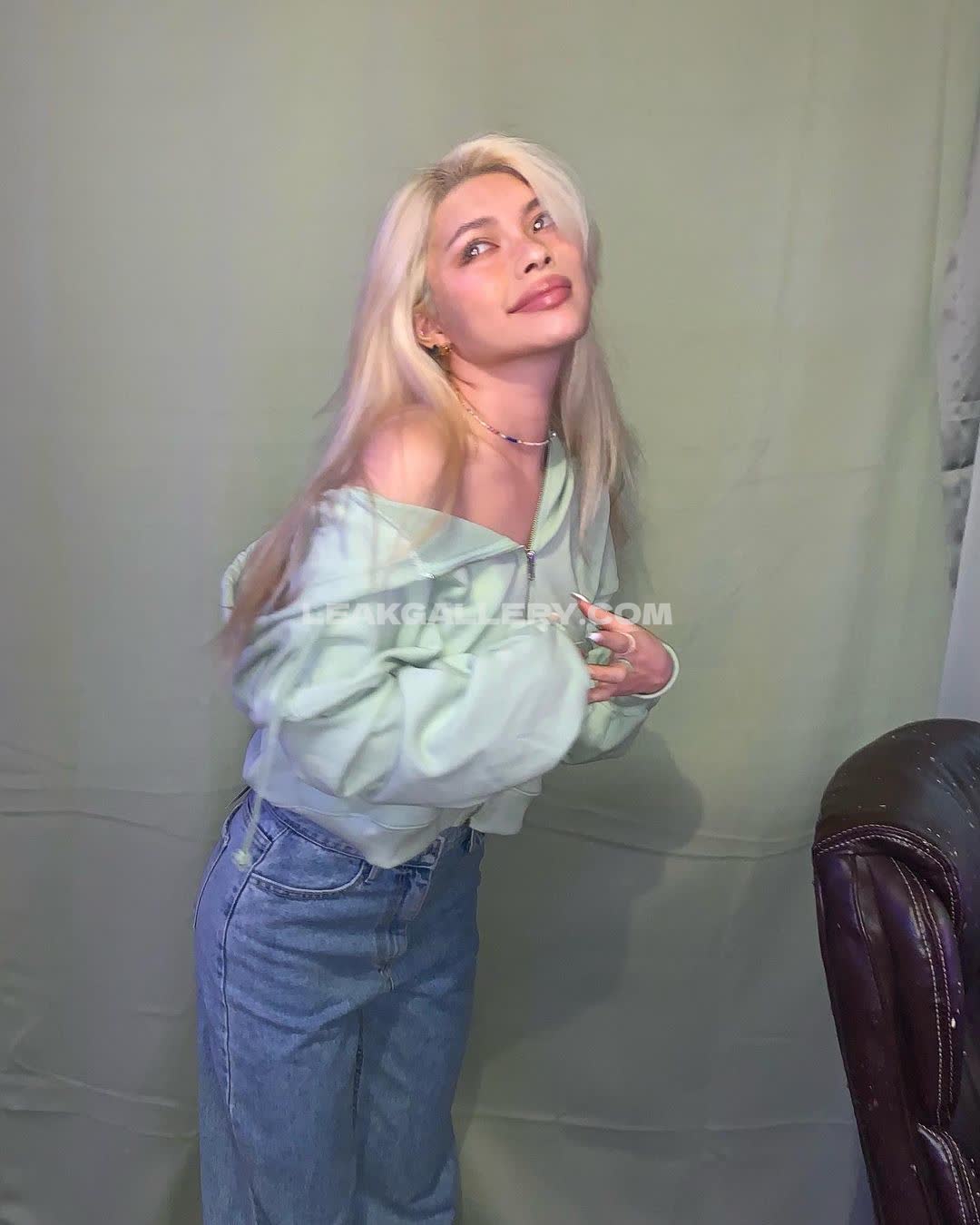 Diakimeko Exclusive Leaked Nude OnlyFans #2557572
