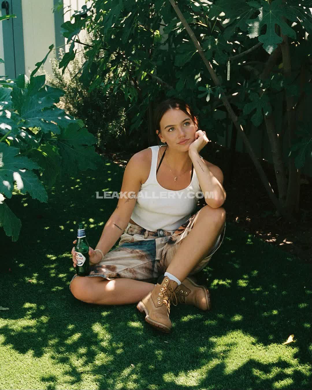 Emmabrookes / emmabrooks / emmibrooks Exklusiv geleakte Nacktbilder von OnlyFans #2448270
