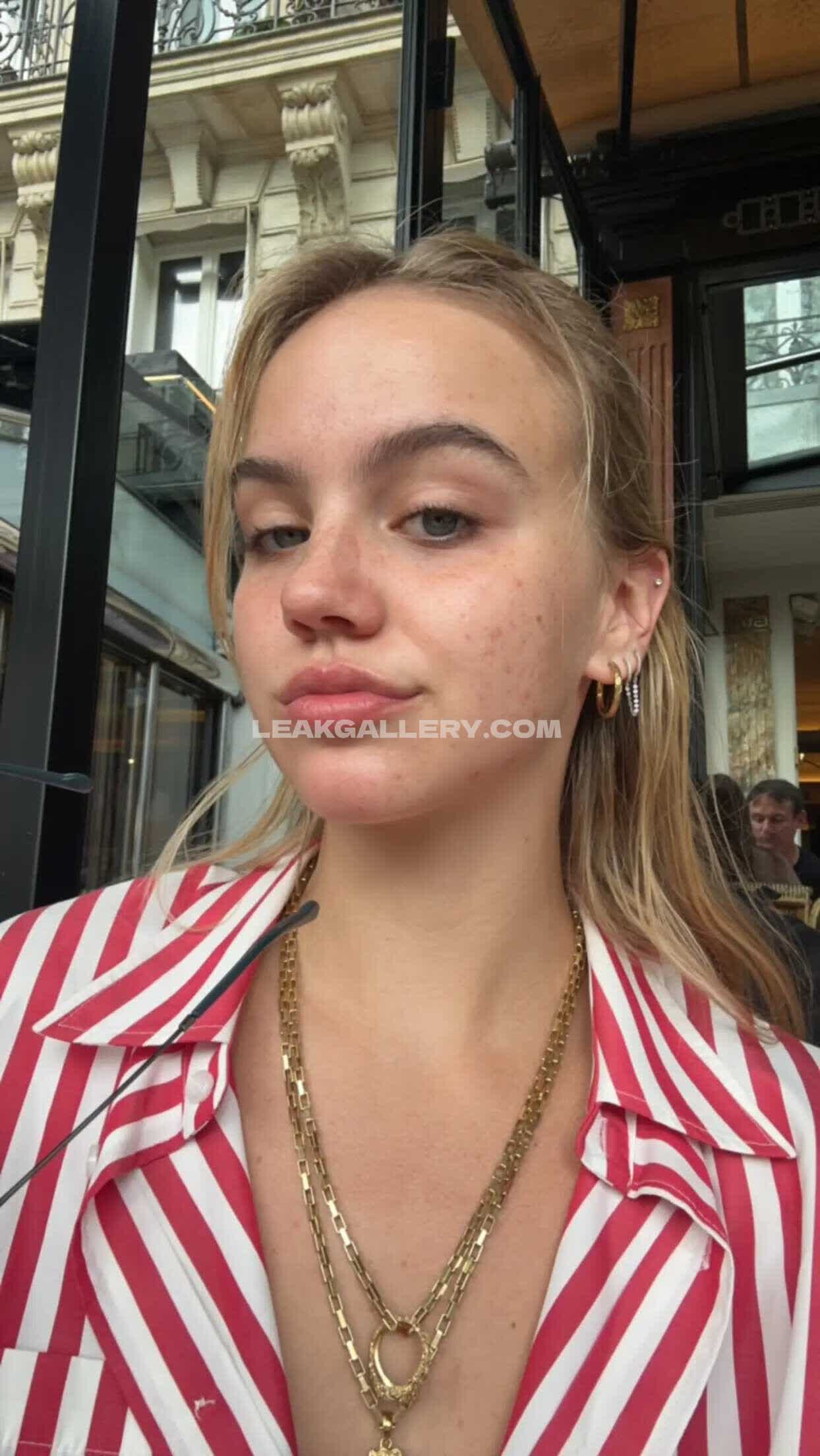 Emmabrookes / emmabrooks / emmibrooks OnlyFans Nudi in Esclusiva Trapela #2448521
