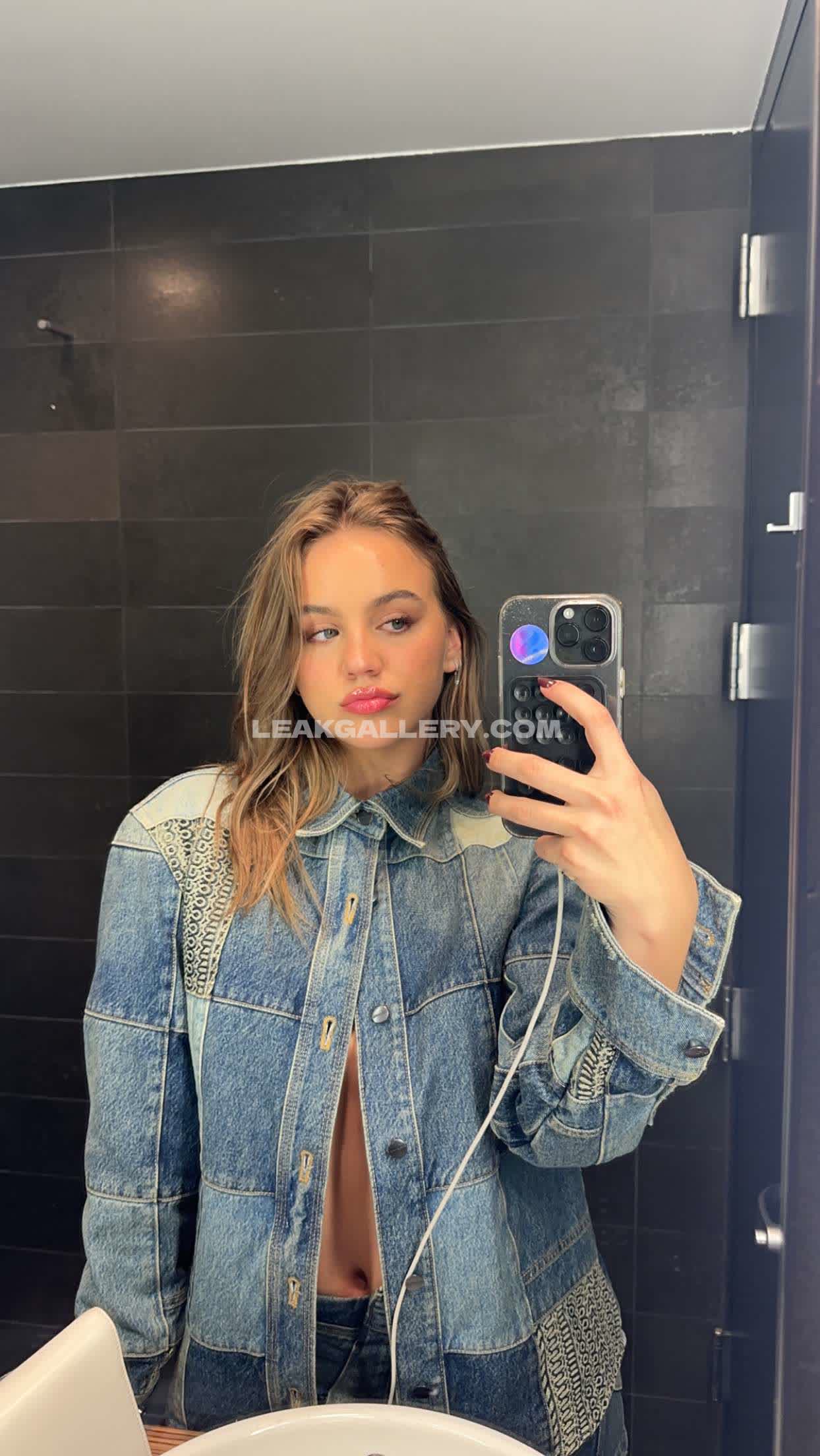 Emmabrookes / emmabrooks / emmibrooks Exclusive Leaked Nude OnlyFans #2460730