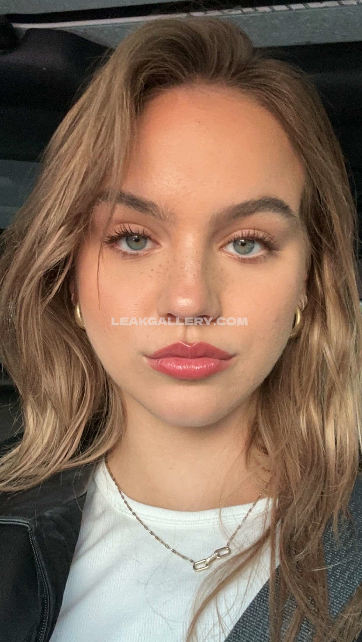 Emmabrookes / emmabrooks / emmibrooks Exklusiv geleakte Nacktbilder von OnlyFans #2451827