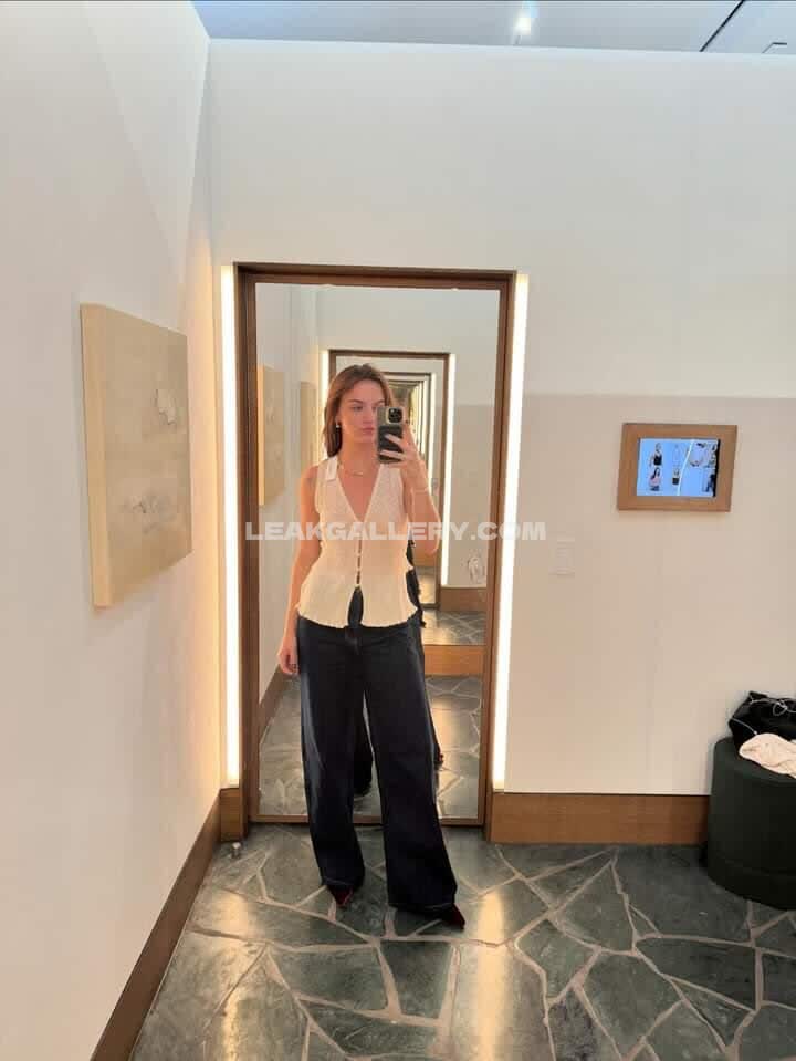 Emmabrookes / emmabrooks / emmibrooks Exklusiv geleakte Nacktbilder von OnlyFans #2456613