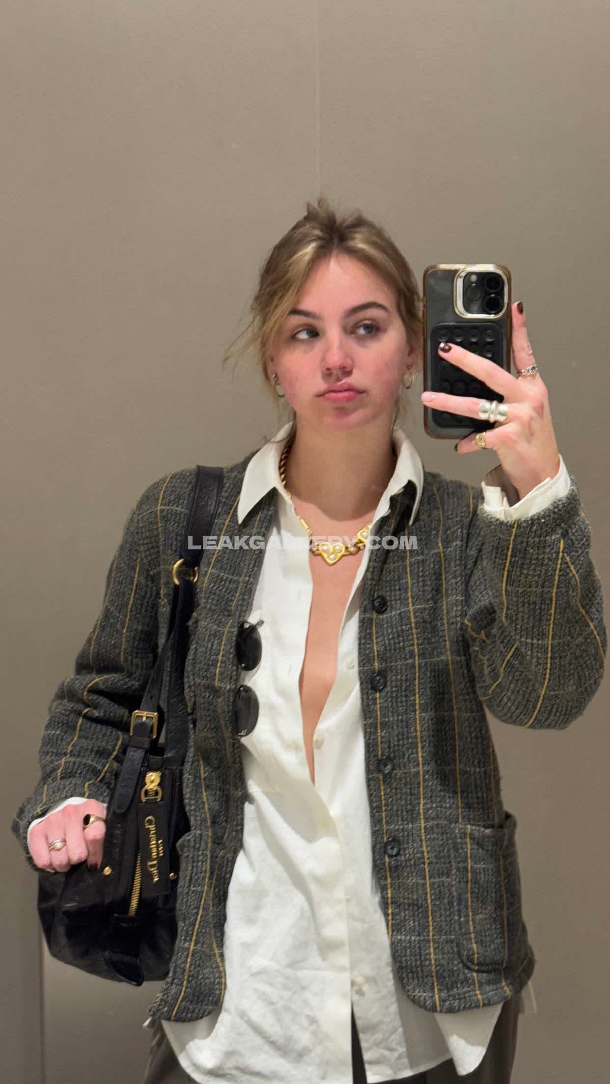 Emmabrookes / emmabrooks / emmibrooks Exclusive Leaked Nude OnlyFans #2456838
