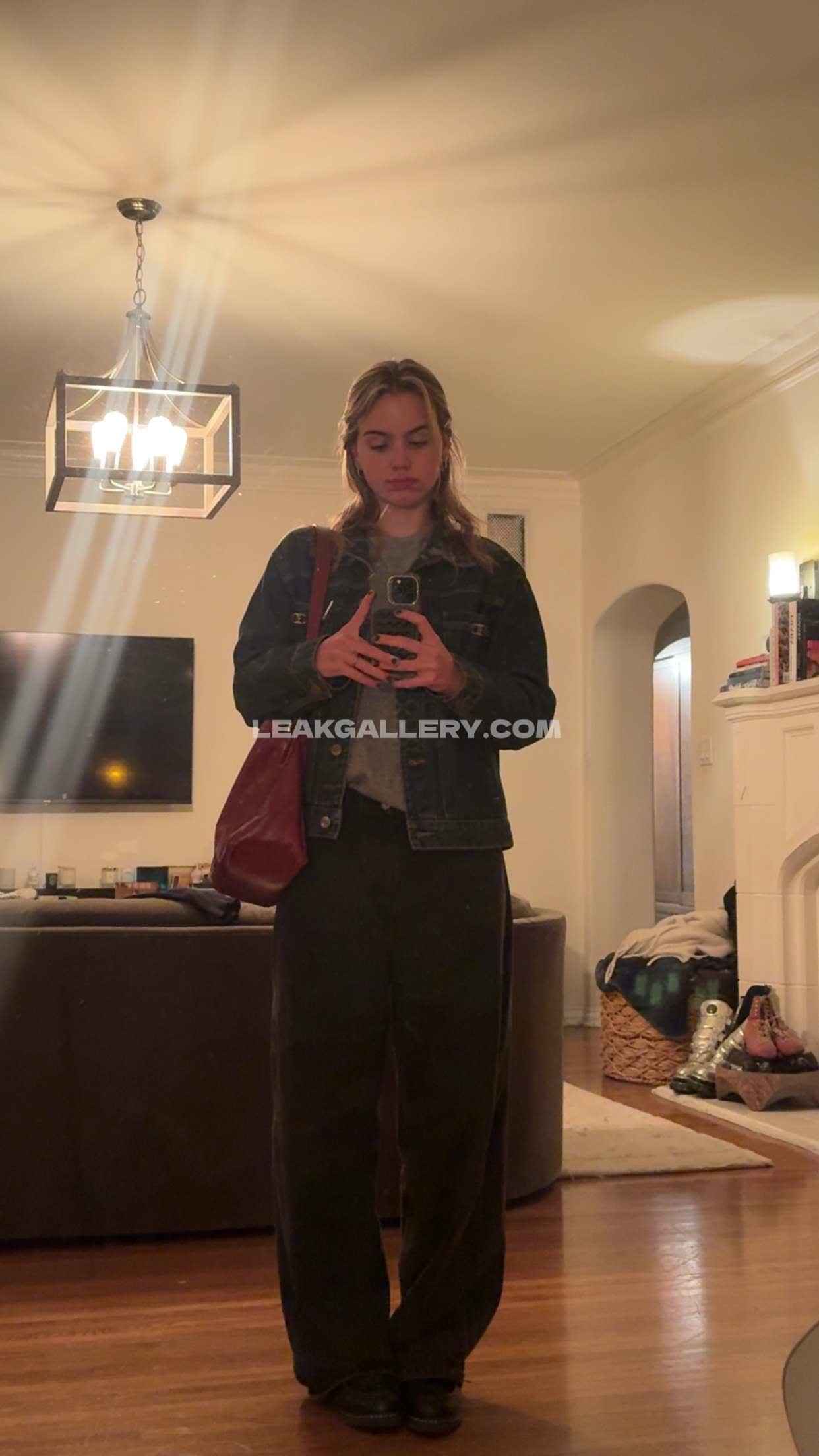 Emmabrookes / emmabrooks / emmibrooks Exklusiv geleakte Nacktbilder von OnlyFans #2449367