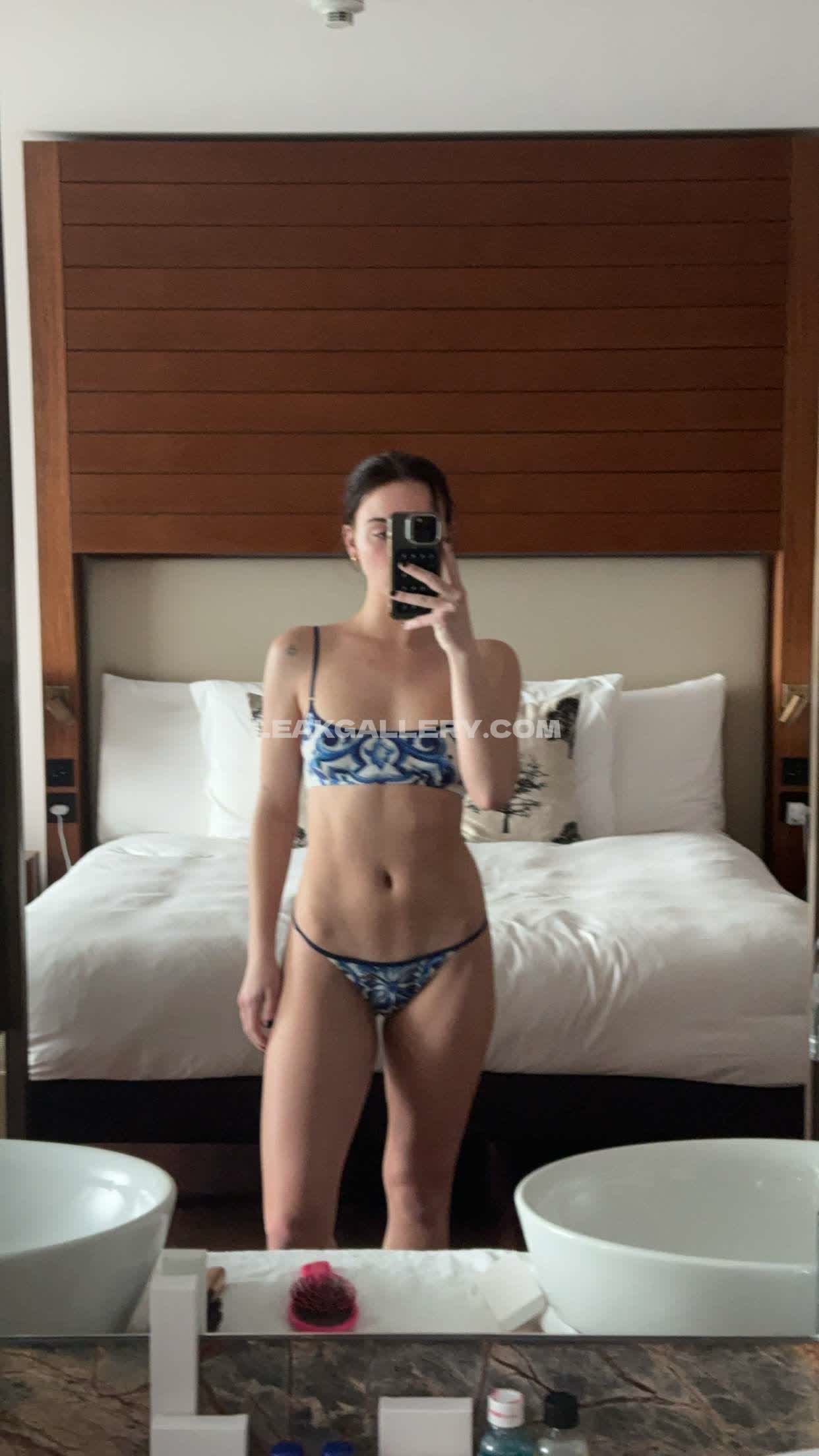 Emmabrookes / emmabrooks / emmibrooks Эксклюзивная утечка обнаженных OnlyFans #2448800