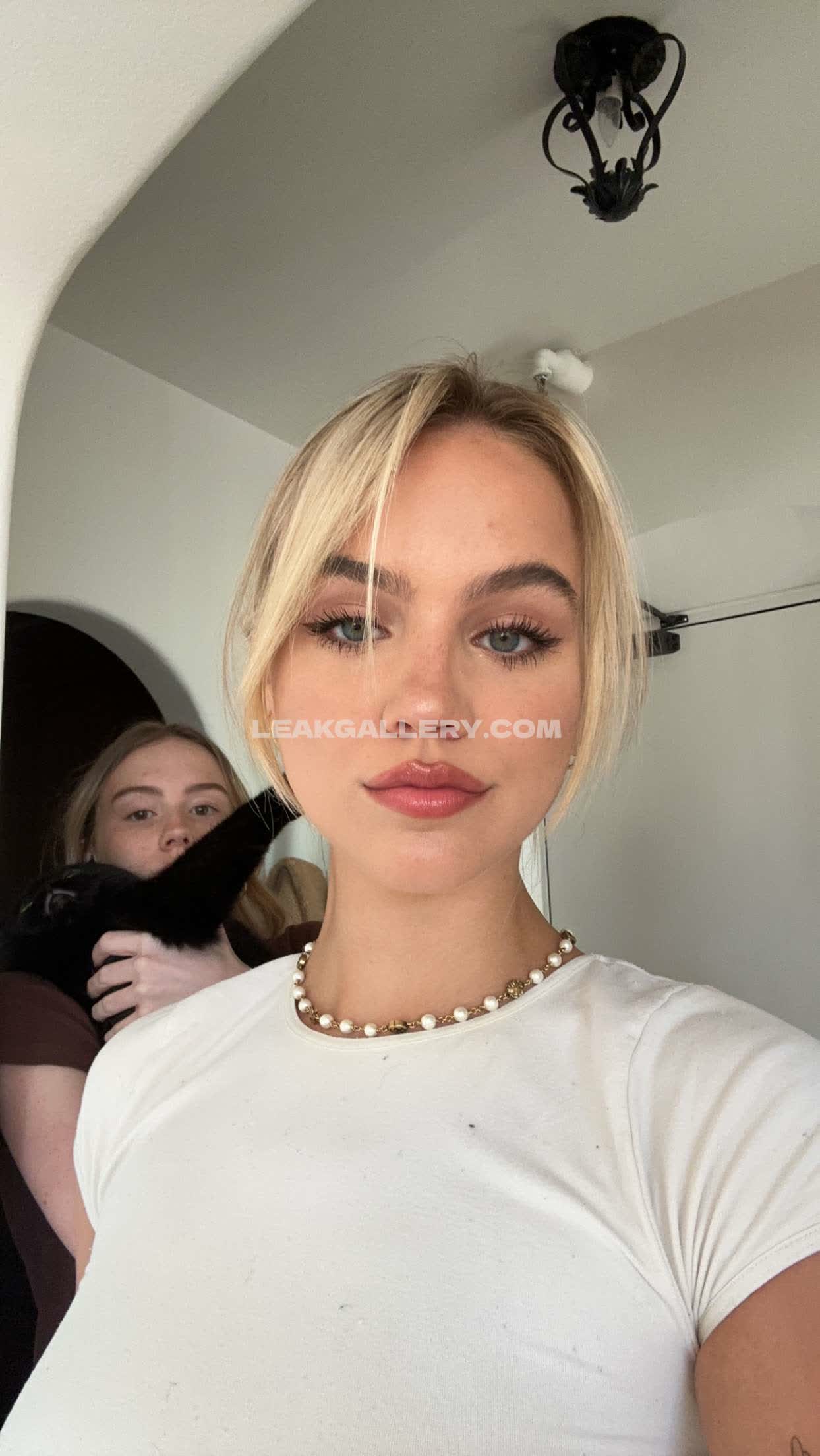Emmabrookes / emmabrooks / emmibrooks Exclusive Leaked Nude OnlyFans #2451352