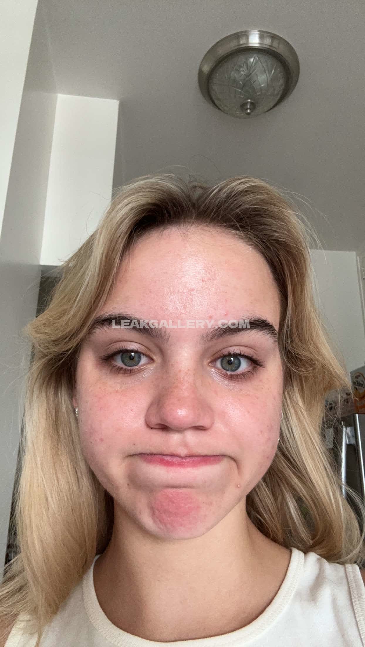 Emmabrookes / emmabrooks / emmibrooks Exclusive Leaked Nude OnlyFans #2457314