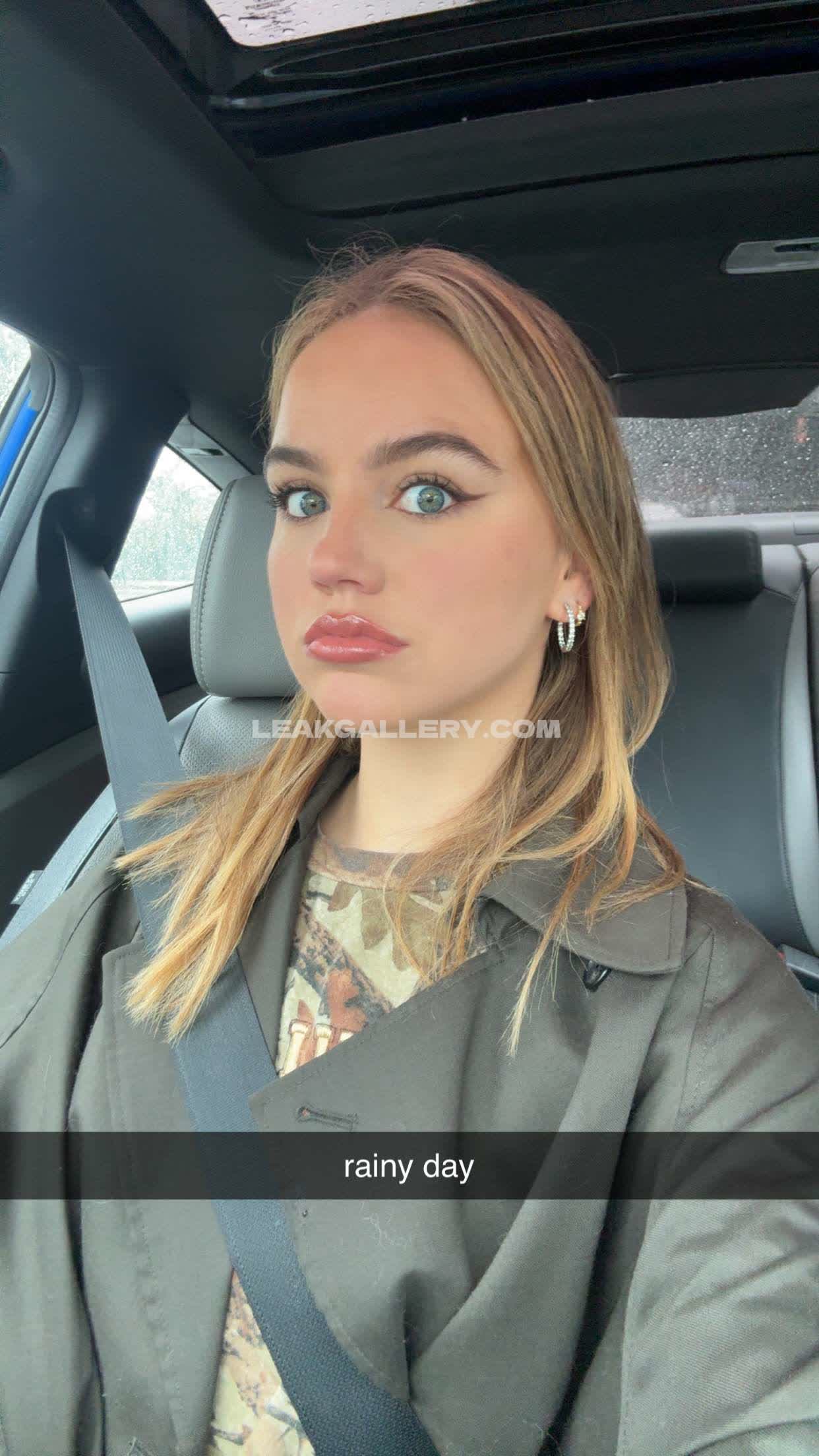 Emmabrookes / emmabrooks / emmibrooks Exklusiv geleakte Nacktbilder von OnlyFans #2450368