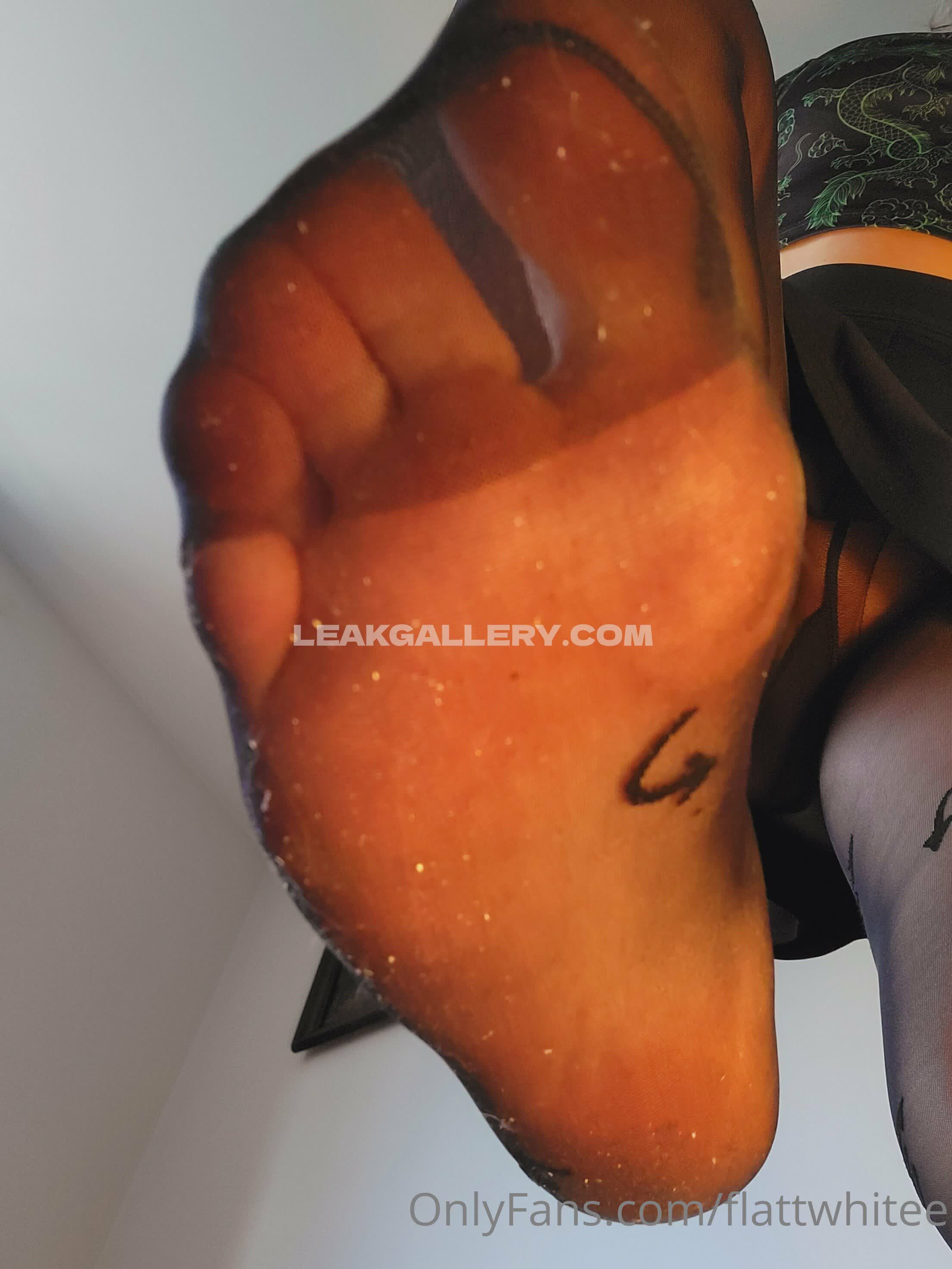 Flattwhitee Exclusieve gelekte naaktcontent van OnlyFans #2786572