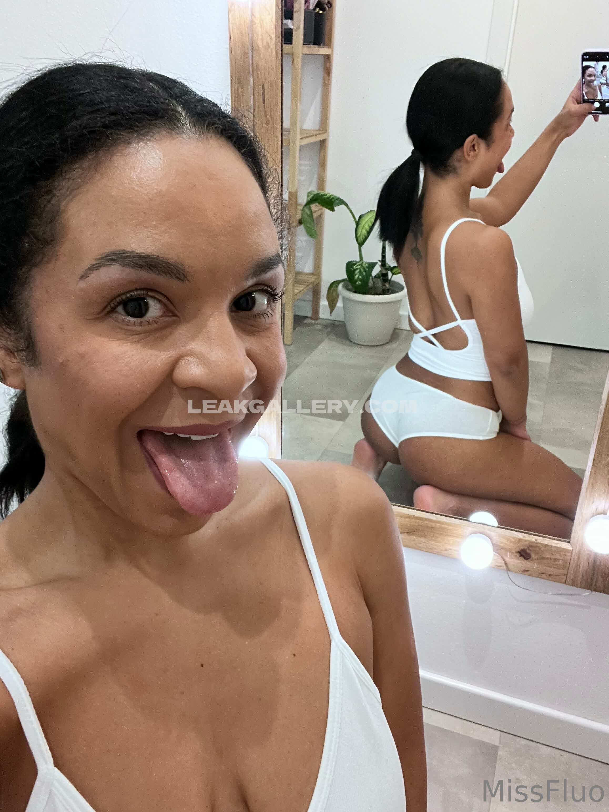 Fluoisreal Exclusive Leaked Nude OnlyFans #2803100