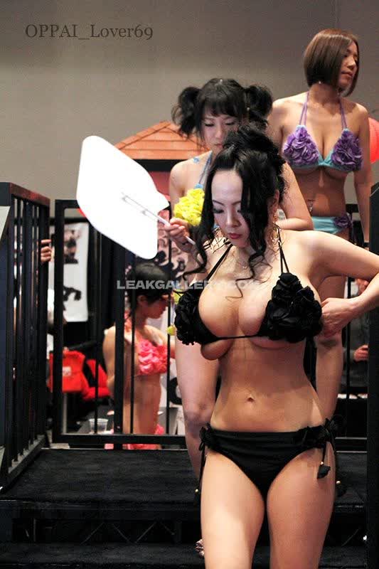 Hitomi_official Exclusive Leaked Nude OnlyFans #8393142