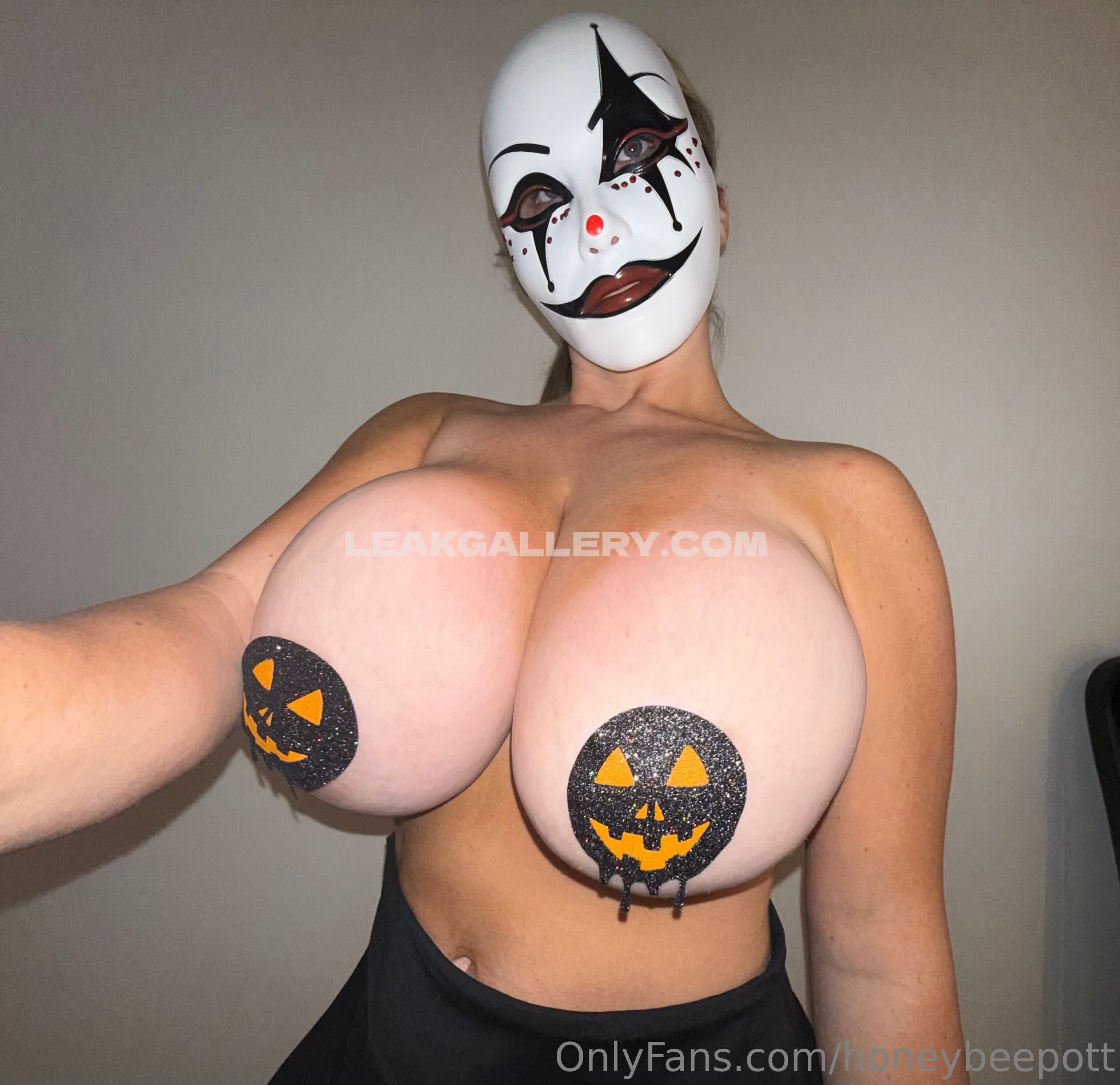 Honeyybeebby Exclusive Leaked Nude OnlyFans #8386788