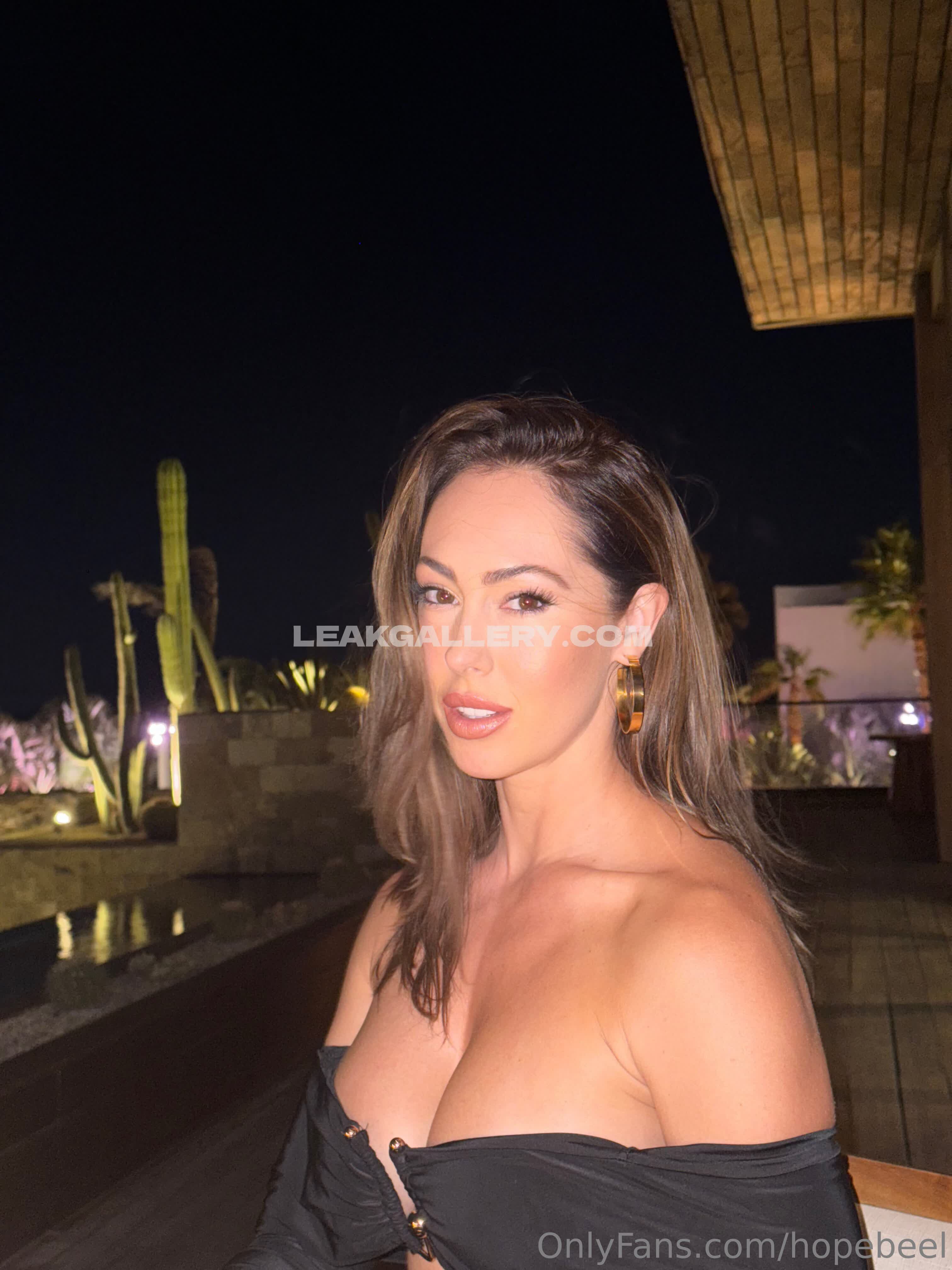 Hopebeel Exclusive Leaked Nude OnlyFans #2120502