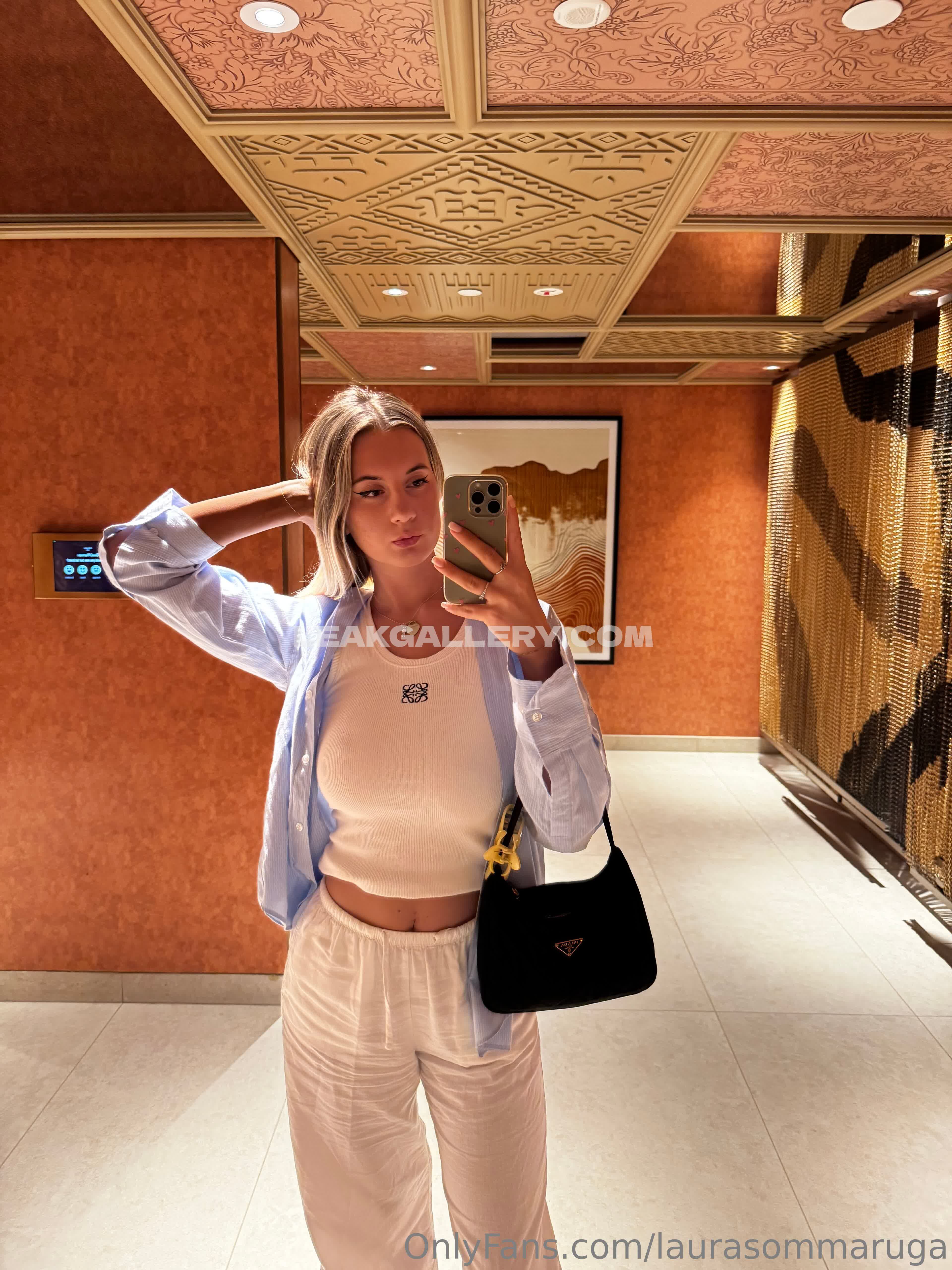 Laurasommaruga / lauraaasommaruga Exclusive Leaked Nude OnlyFans #8335380
