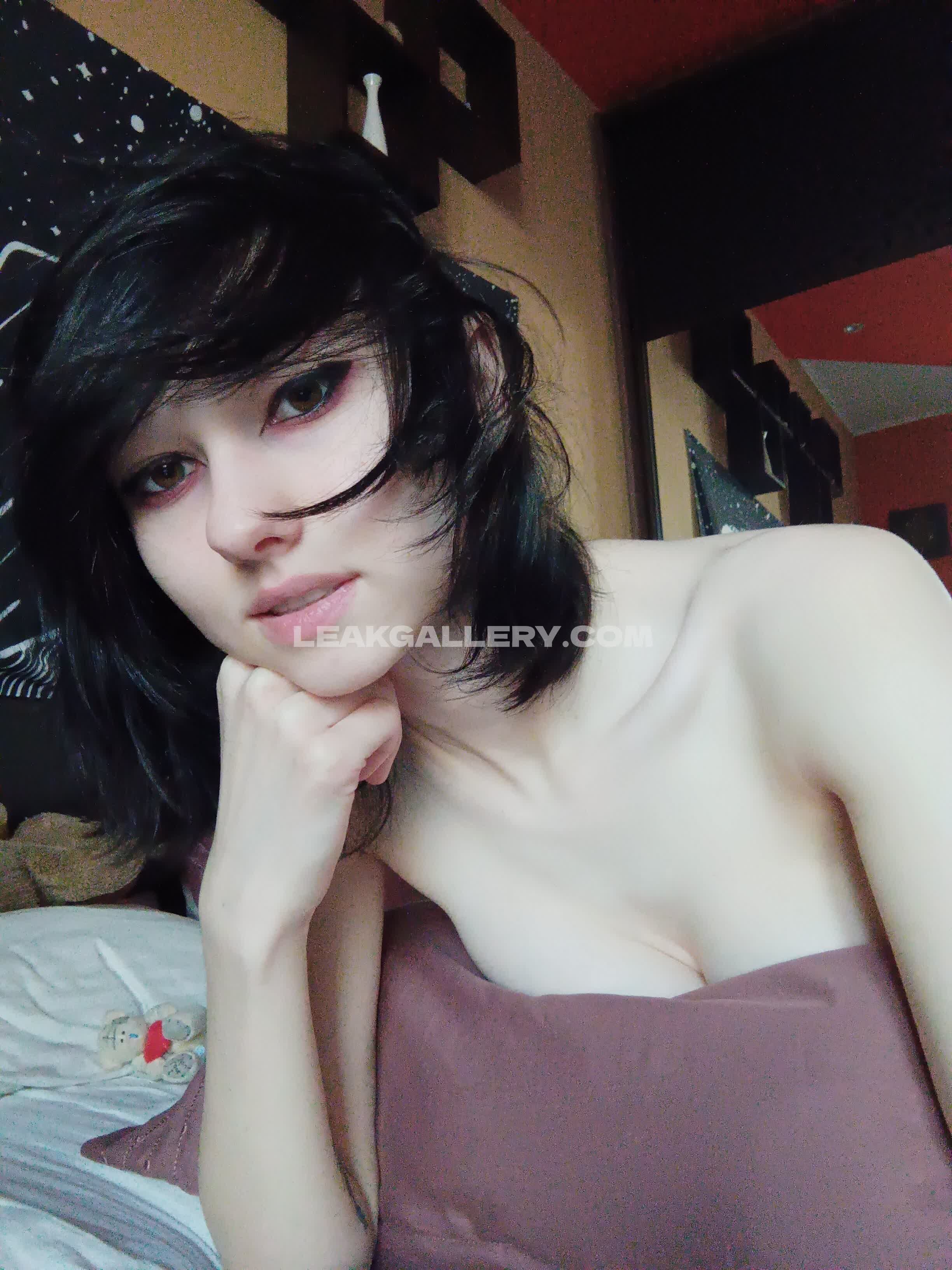 Littleemokitten Exclusive Leaked Nude OnlyFans #2170855