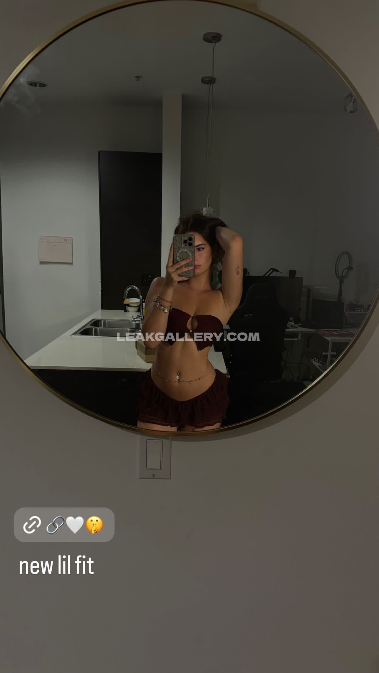 Makenzieraine Exclusive Leaked Nude OnlyFans #2358706