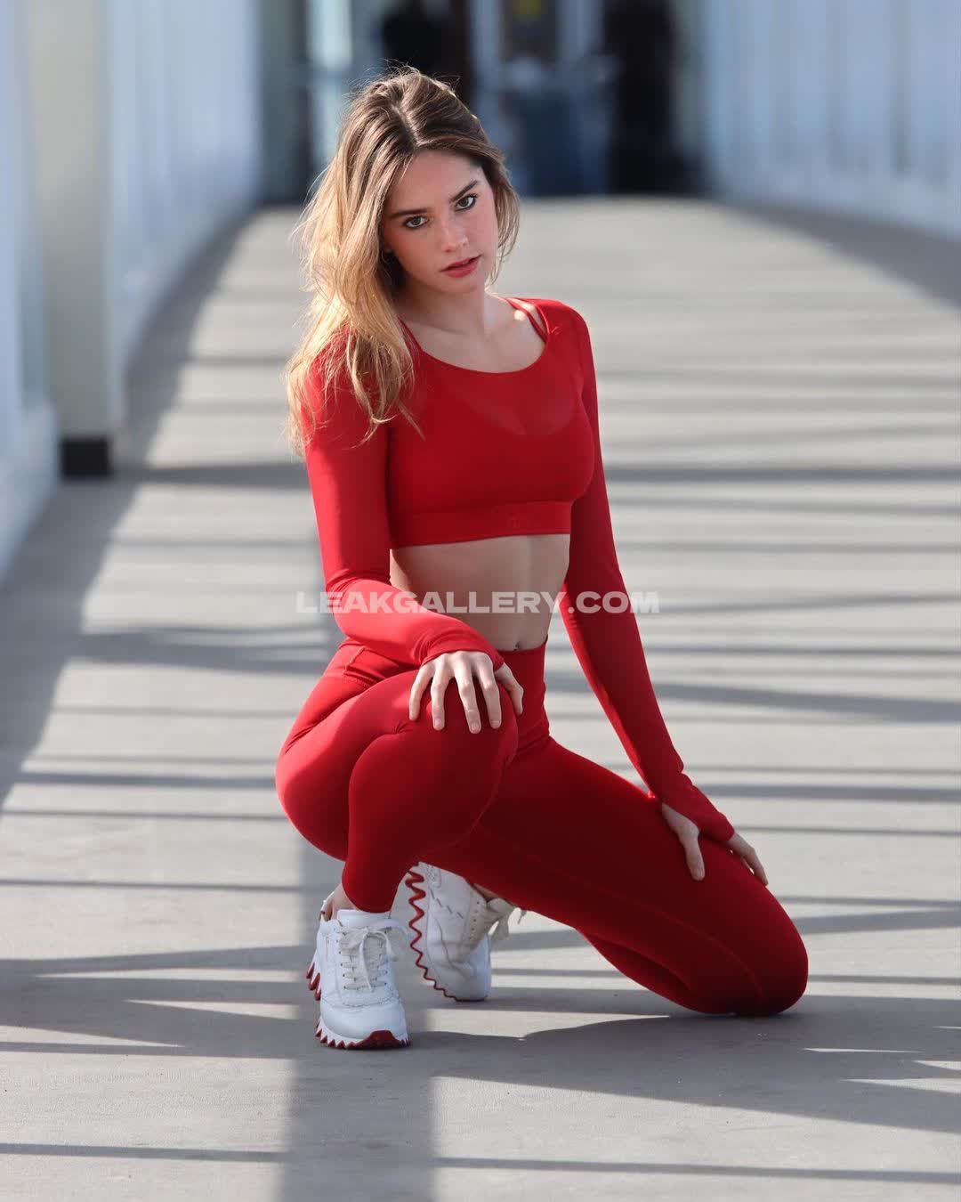 Makenzieraine Exclusive Leaked Nude OnlyFans #2364051