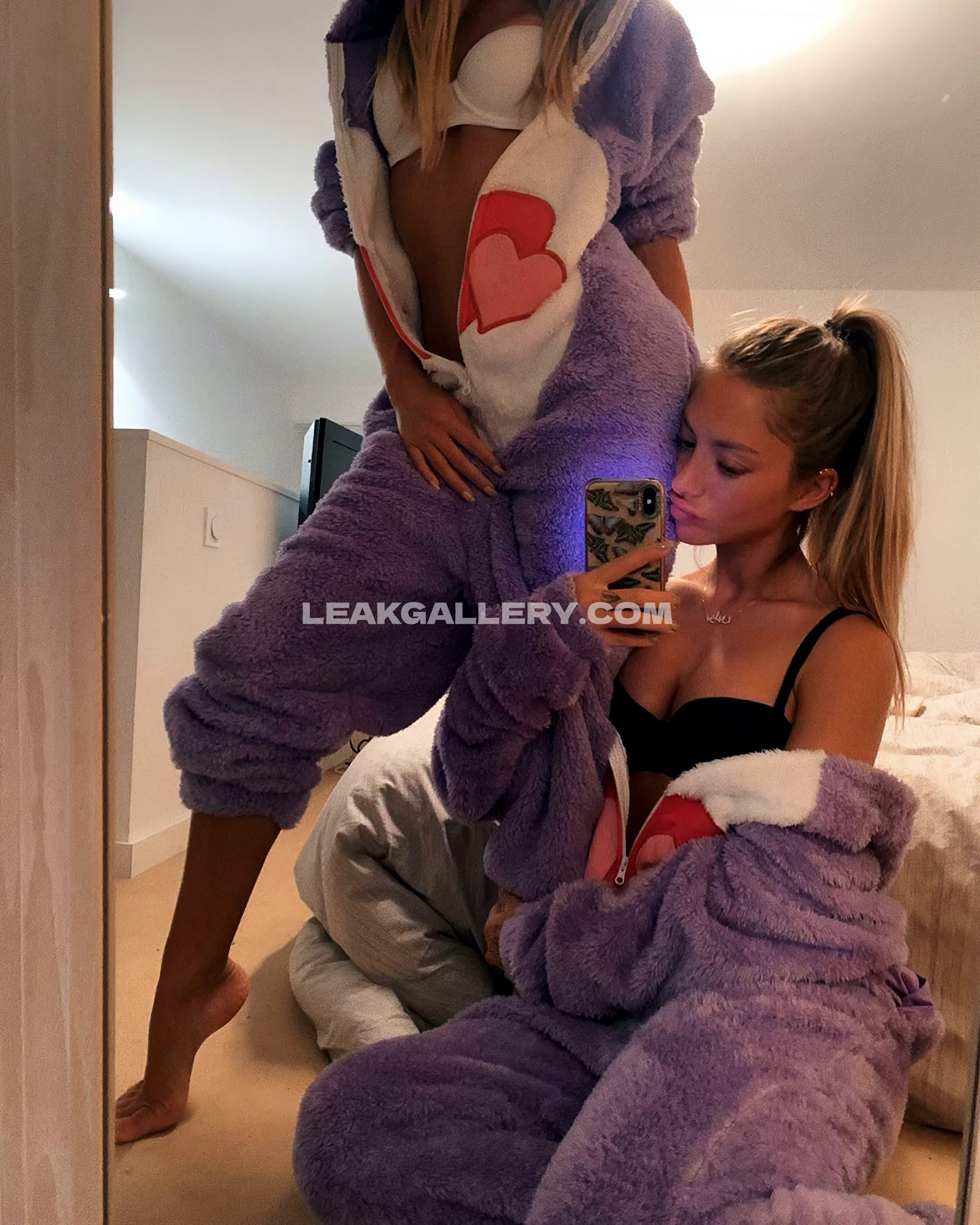 Mathildtantot Exclusive Leaked Nude OnlyFans #2414183