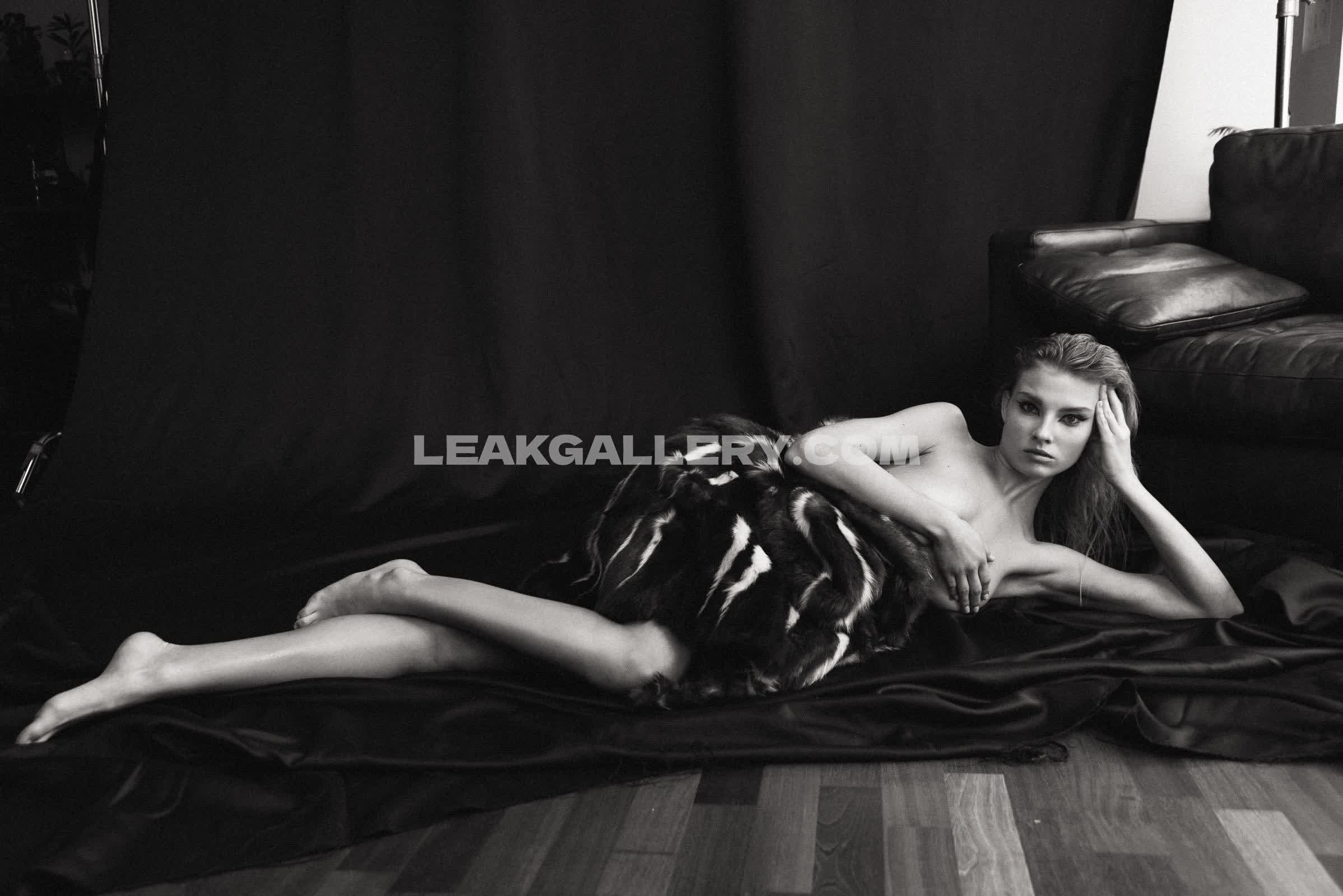 Natalie_roser Exclusive Leaked Nude OnlyFans #2887176