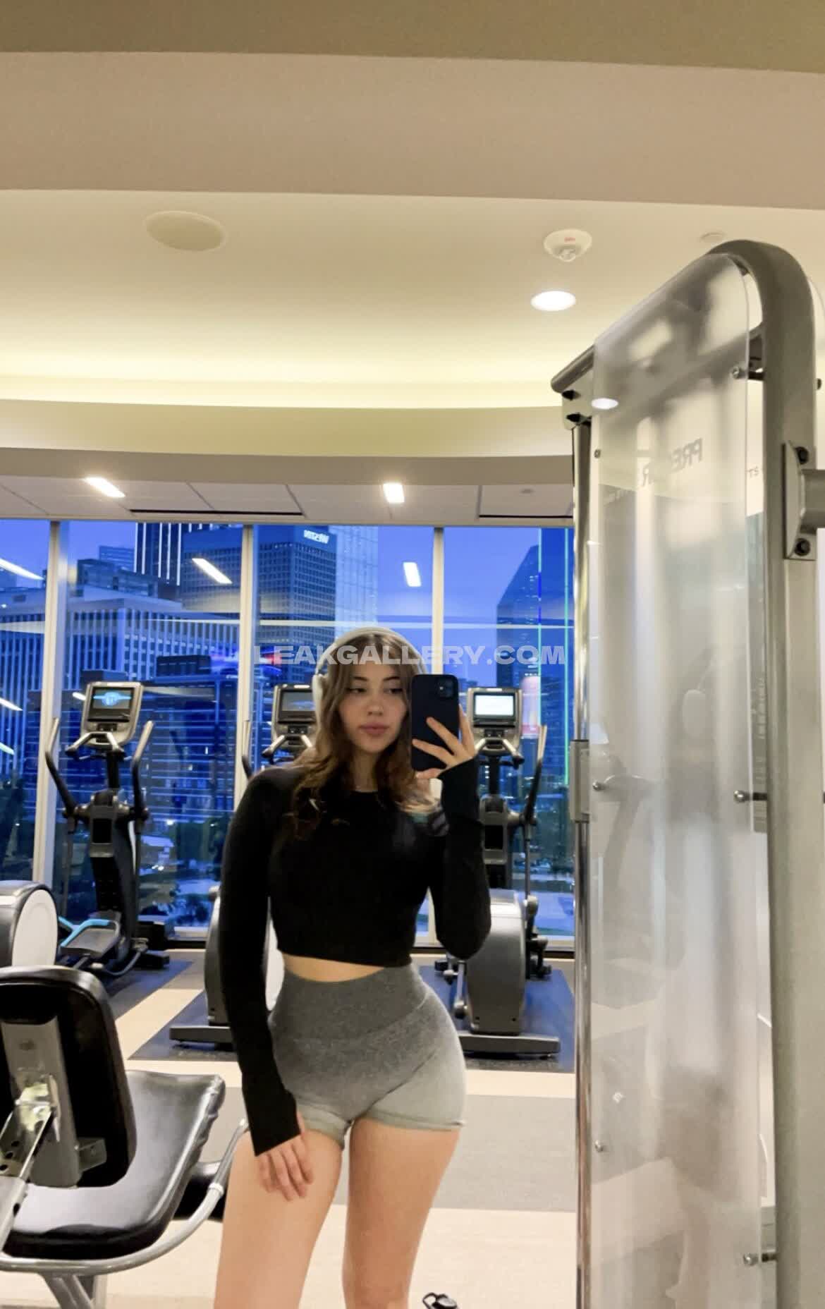 Niaarellano Exclusive Leaked Nude OnlyFans #2345276