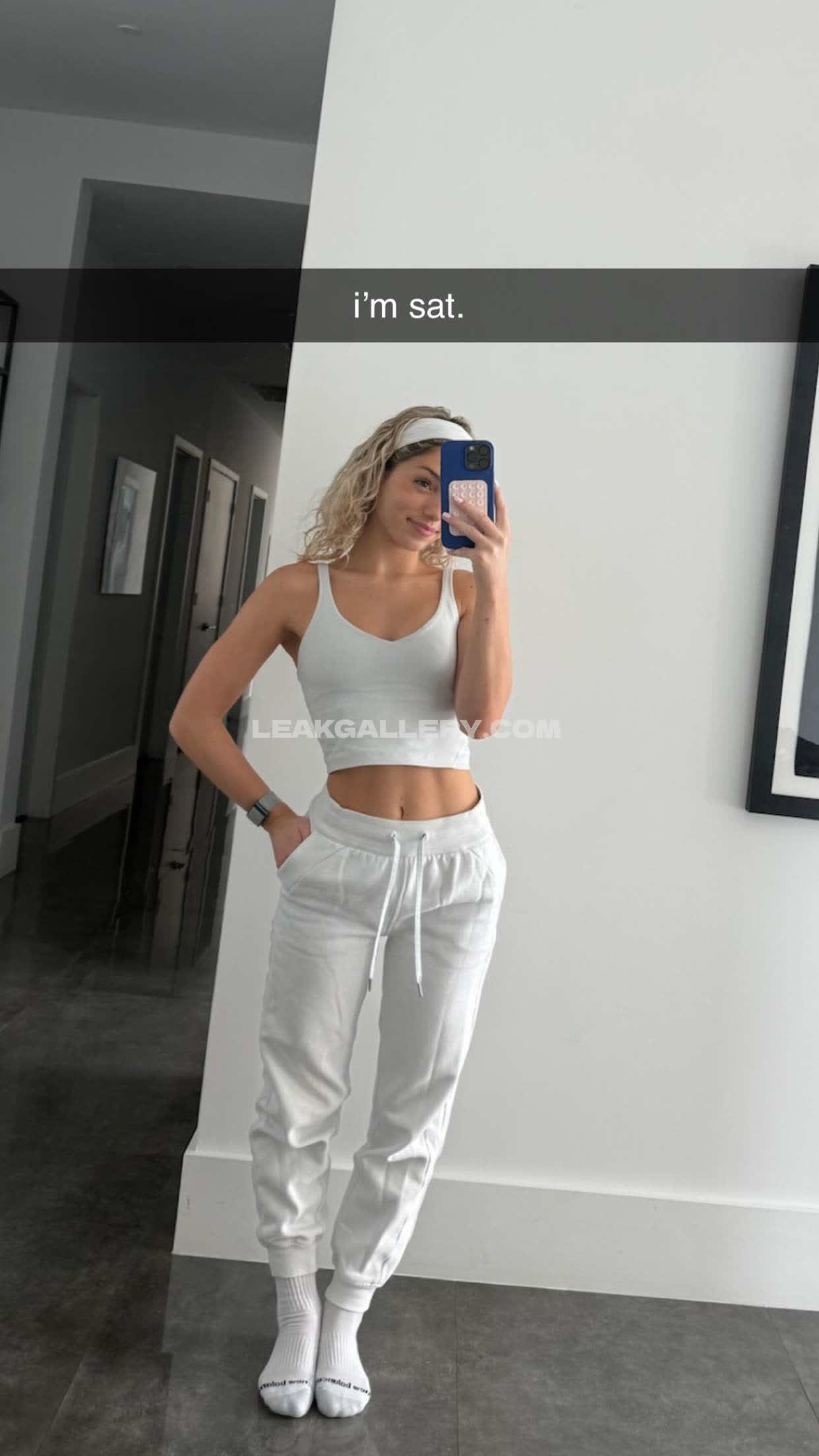 Overtimemegan / overtimemeg Exclusive Leaked Nude OnlyFans #2550870