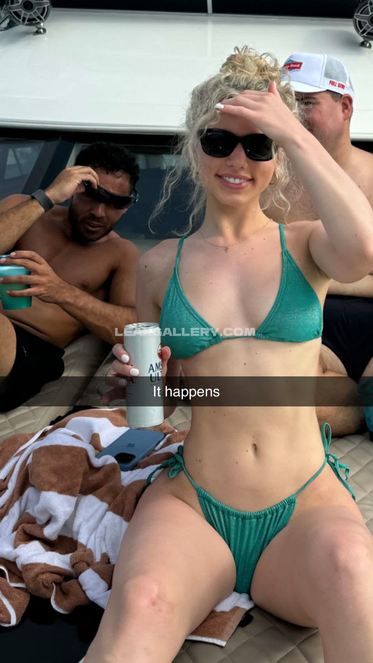 Overtimemegan / overtimemeg Exclusive Leaked Nude OnlyFans #2561952