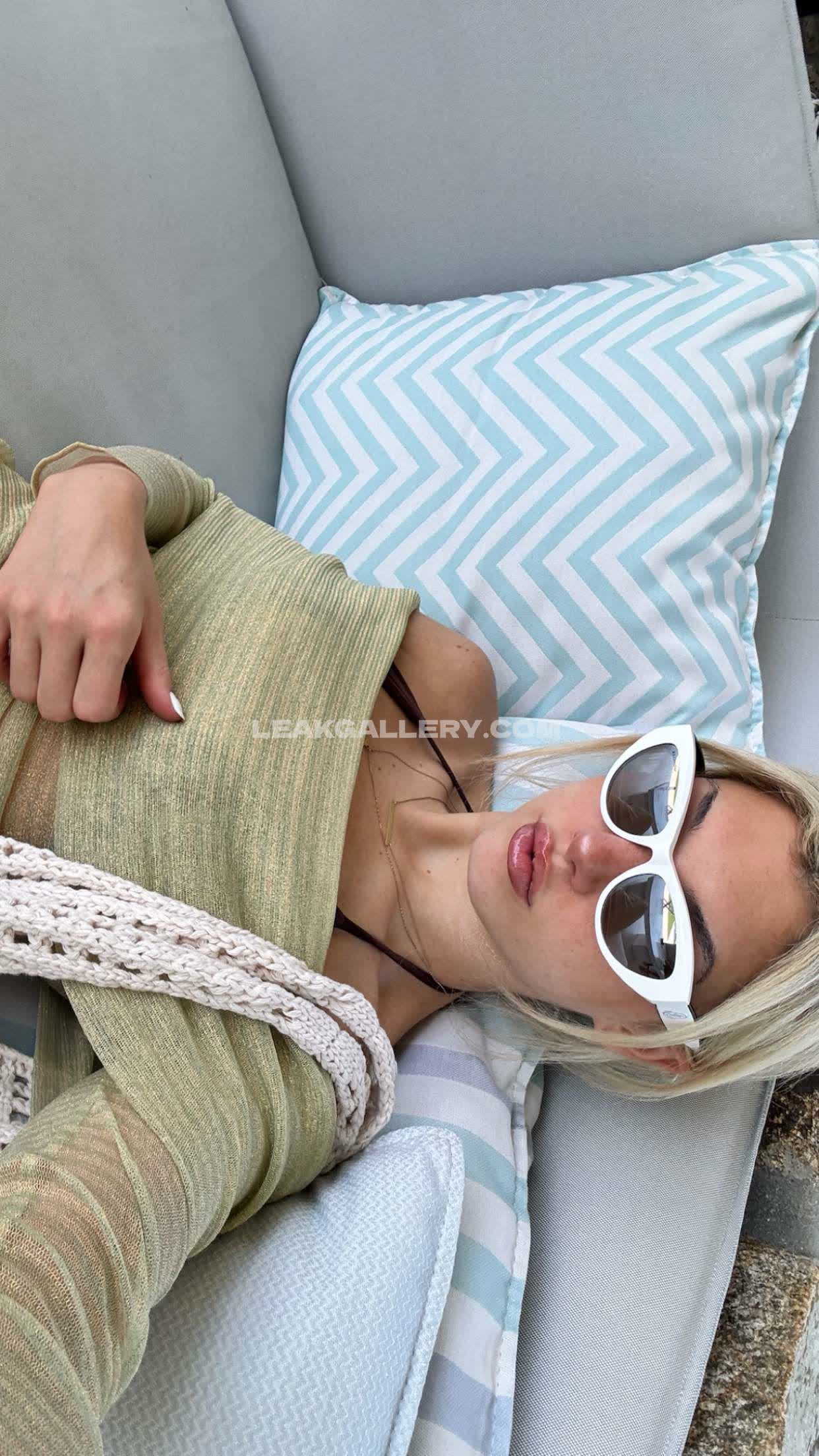 Overtimemegan / overtimemeg Exclusive Leaked Nude OnlyFans #2562003