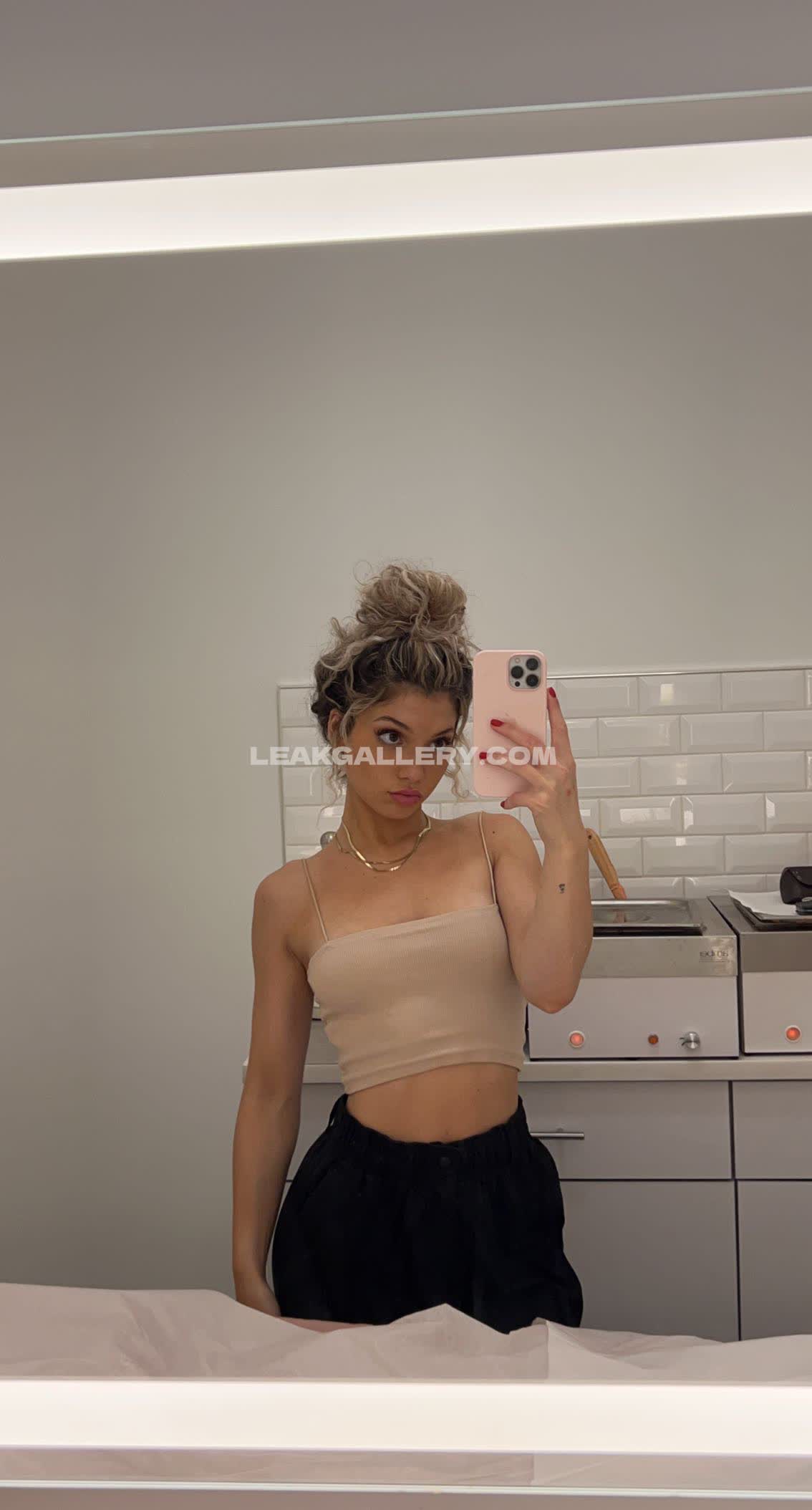Overtimemegan / overtimemeg Exclusive Leaked Nude OnlyFans #2559179