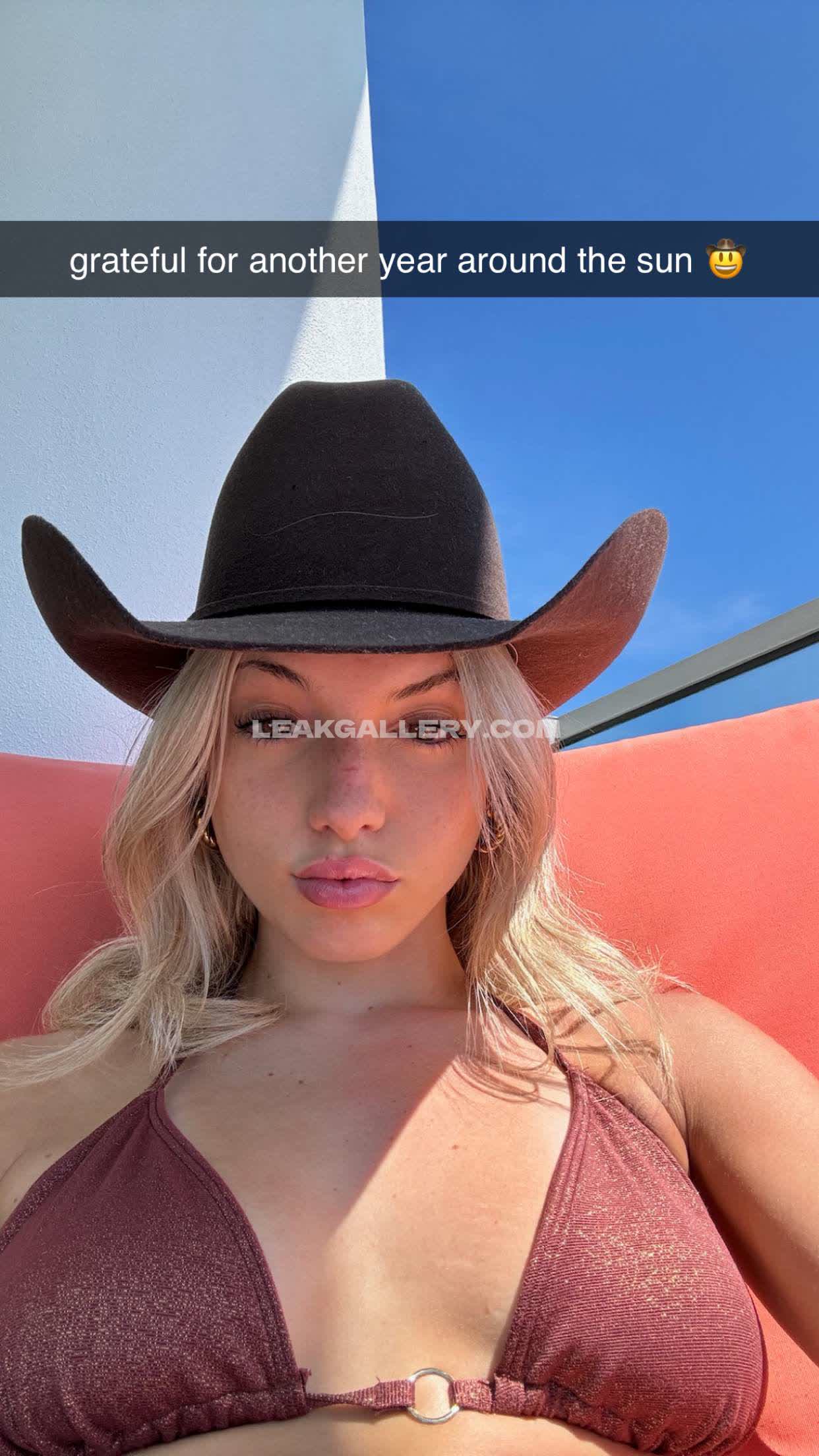 Overtimemegan / overtimemeg Exclusive Leaked Nude OnlyFans #2556138