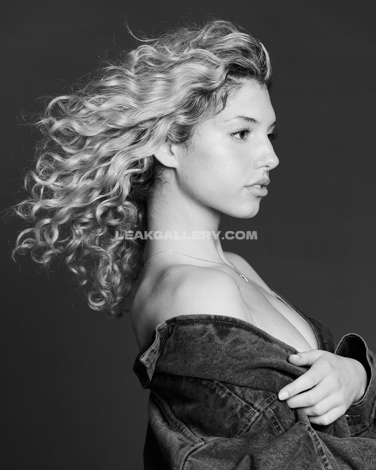 Overtimemegan / overtimemeg Exclusive Leaked Nude OnlyFans #2550557