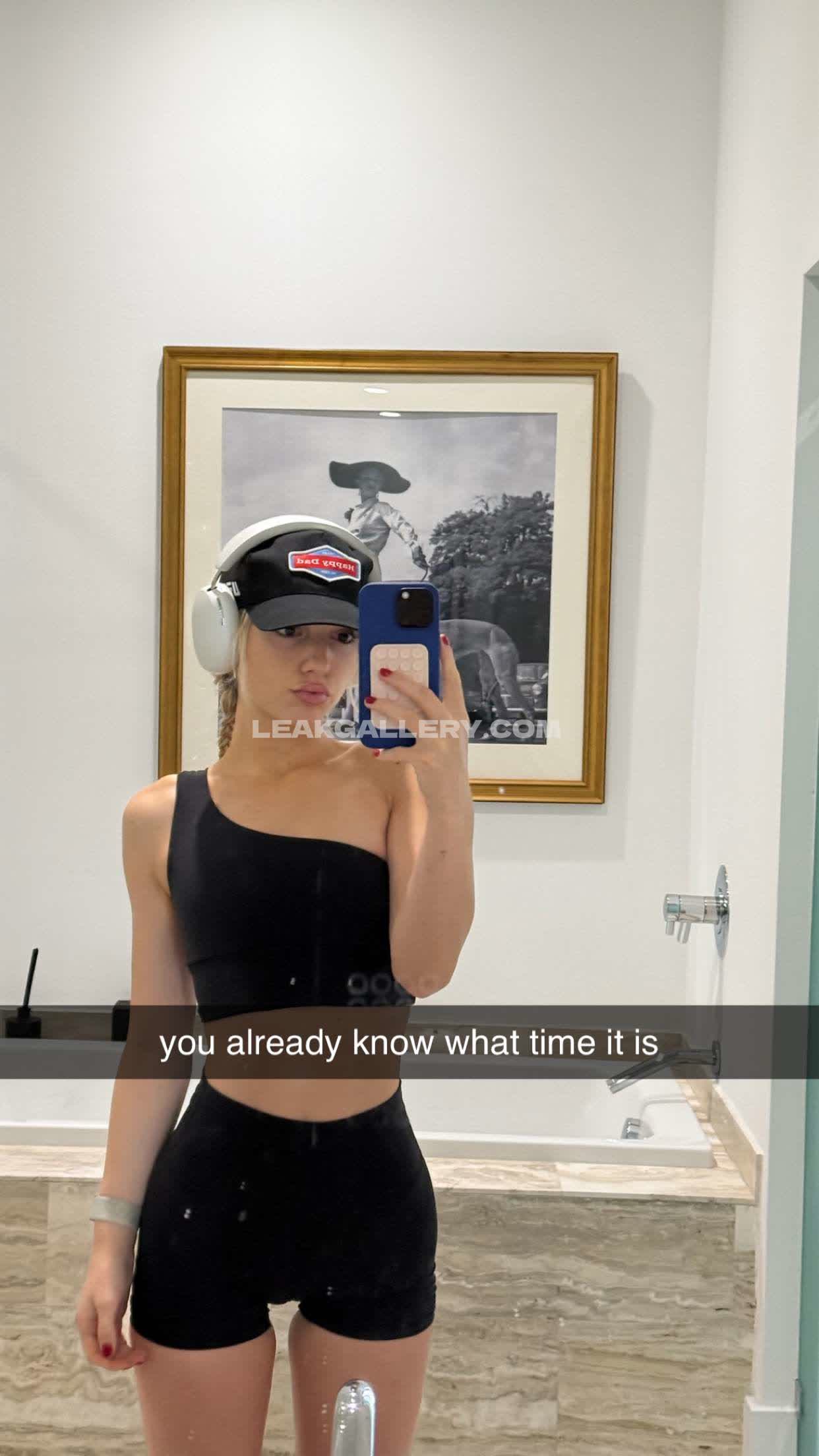 Overtimemegan / overtimemeg Exklusiv geleakte Nacktbilder von OnlyFans #2562840