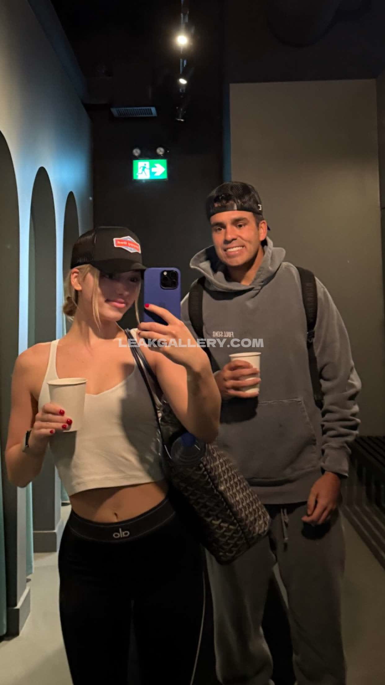 Overtimemegan / overtimemeg Exclusive Leaked Nude OnlyFans #2563036