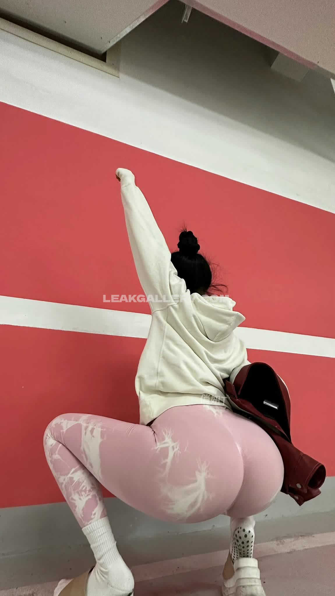 Qiaoniutt Exclusive Leaked Nude OnlyFans #2596018