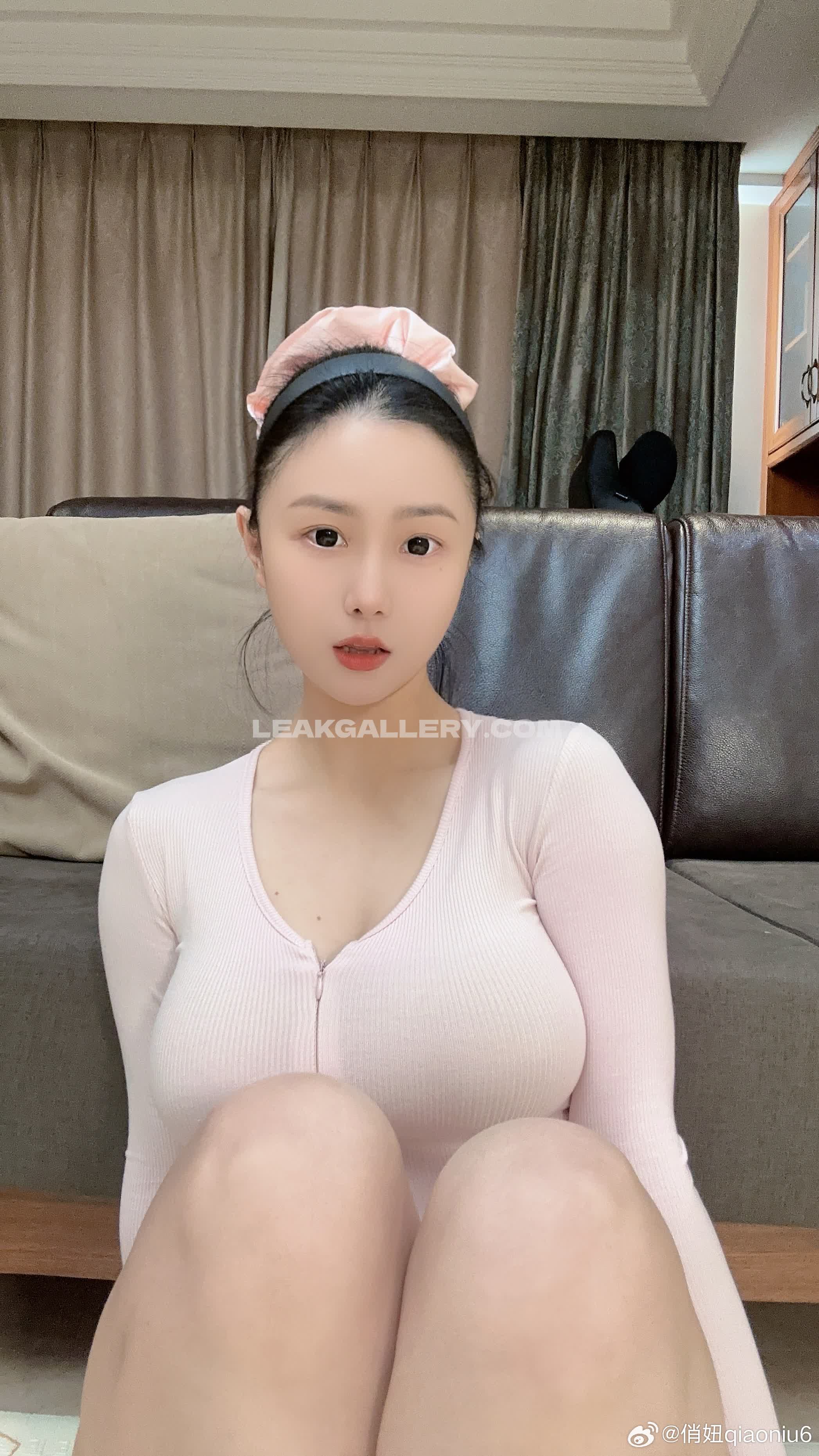 Qiaoniutt Exclusive Leaked Nude OnlyFans #2654708