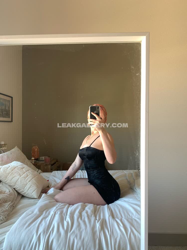 Soph8983 Exclusive Leaked Nude OnlyFans #2446376