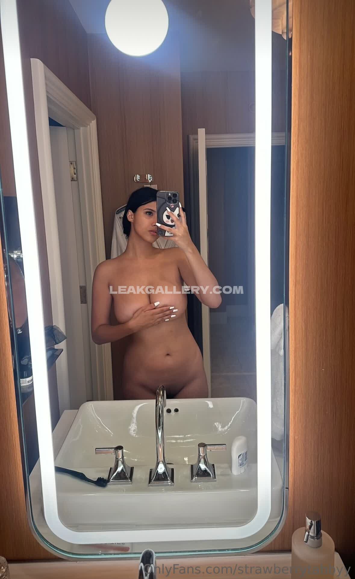 Tabithalookofsky Exclusieve gelekte naaktcontent van OnlyFans #2149774