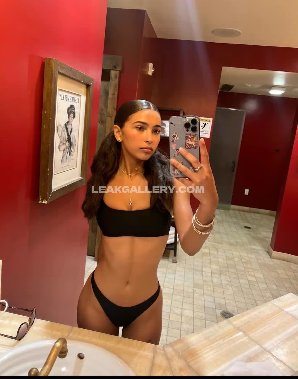 Tinatonkin Exclusiva filtración de OnlyFans desnuda #2140213