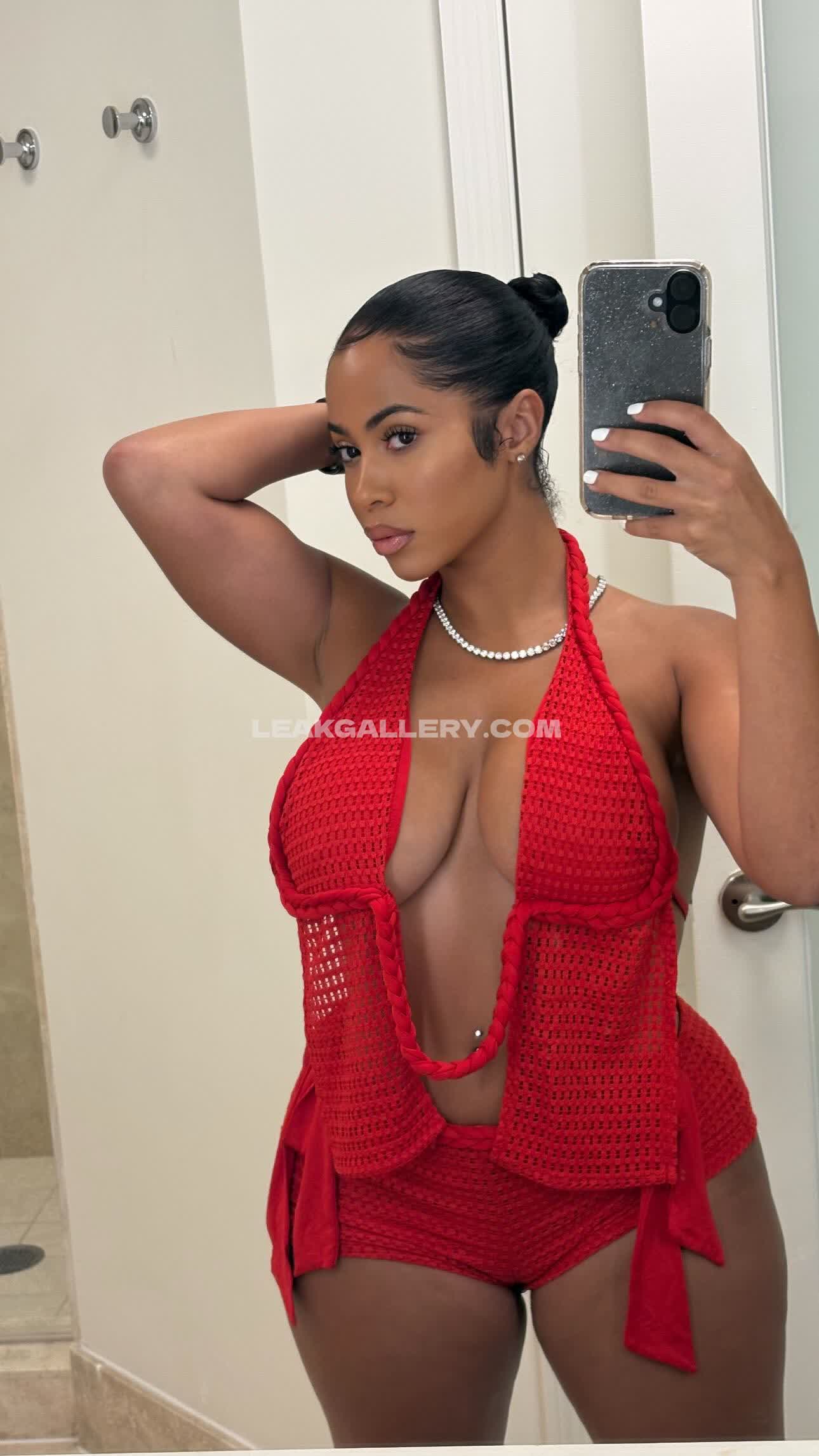 Yasminelopez Exclusive Leaked Nude OnlyFans #8420590