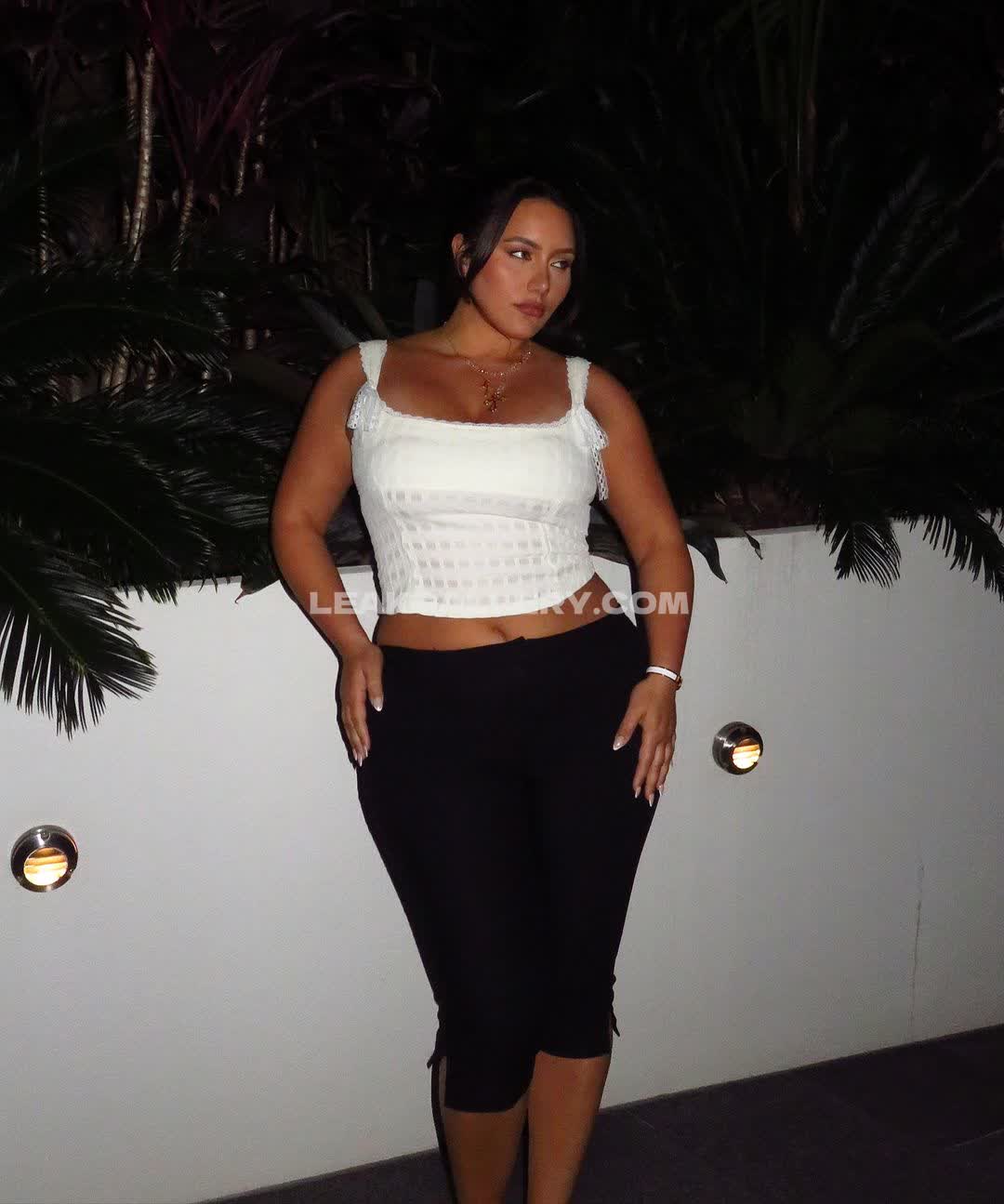 Yasminnie Exclusive Leaked Nude OnlyFans #2574159