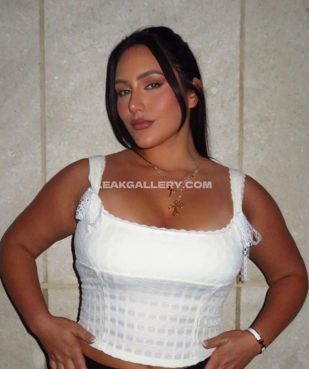 Yasminnie Exclusive Leaked Nude OnlyFans #2575200