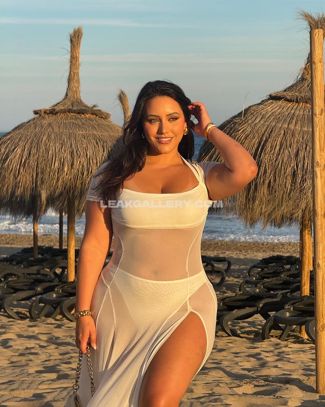 Yasminnie Exclusive Leaked Nude OnlyFans #2573606