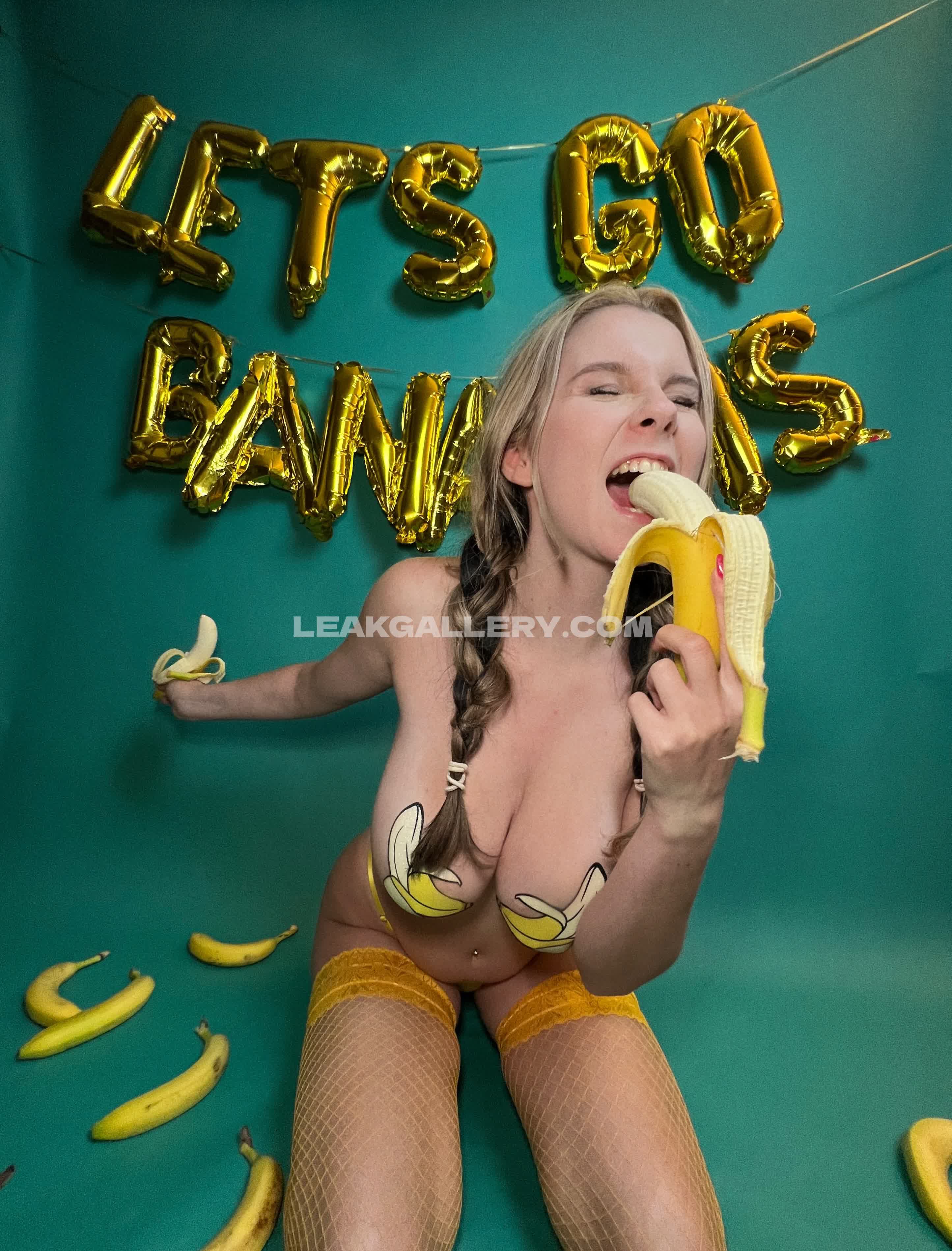 Yellz0 / yellz / yellz1 Exclusive Leaked Nude OnlyFans #2367691