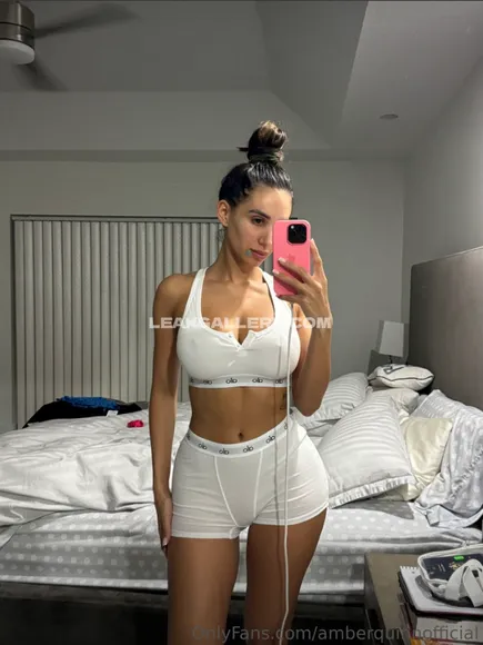 Amberquinnofficial Exclusive Leaked Nude Onlyfans #1007779