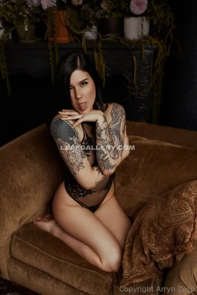 Arryn Exclusive Leaked Nude Onlyfans #755160