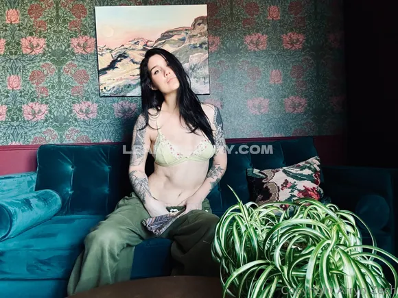 Arryn Exclusive Leaked Nude Onlyfans #755387